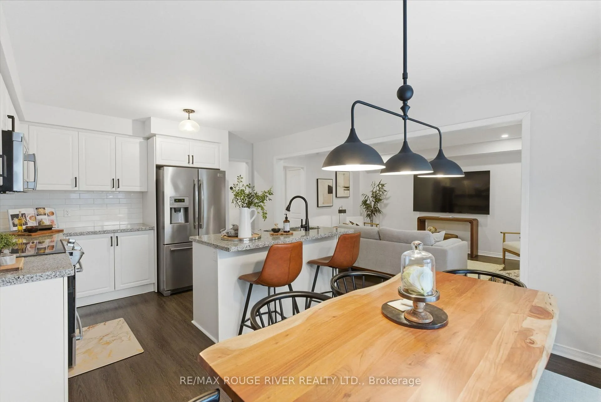 Photo 19 of 122 Edwin Carr Street, Clarington, Bowmanville — HOMEH