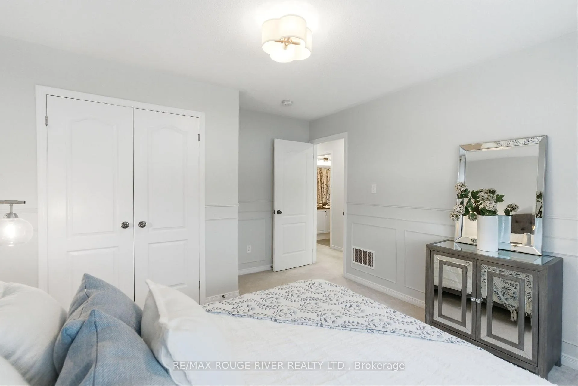 Photo 33 of 122 Edwin Carr Street, Clarington, Bowmanville — HOMEH