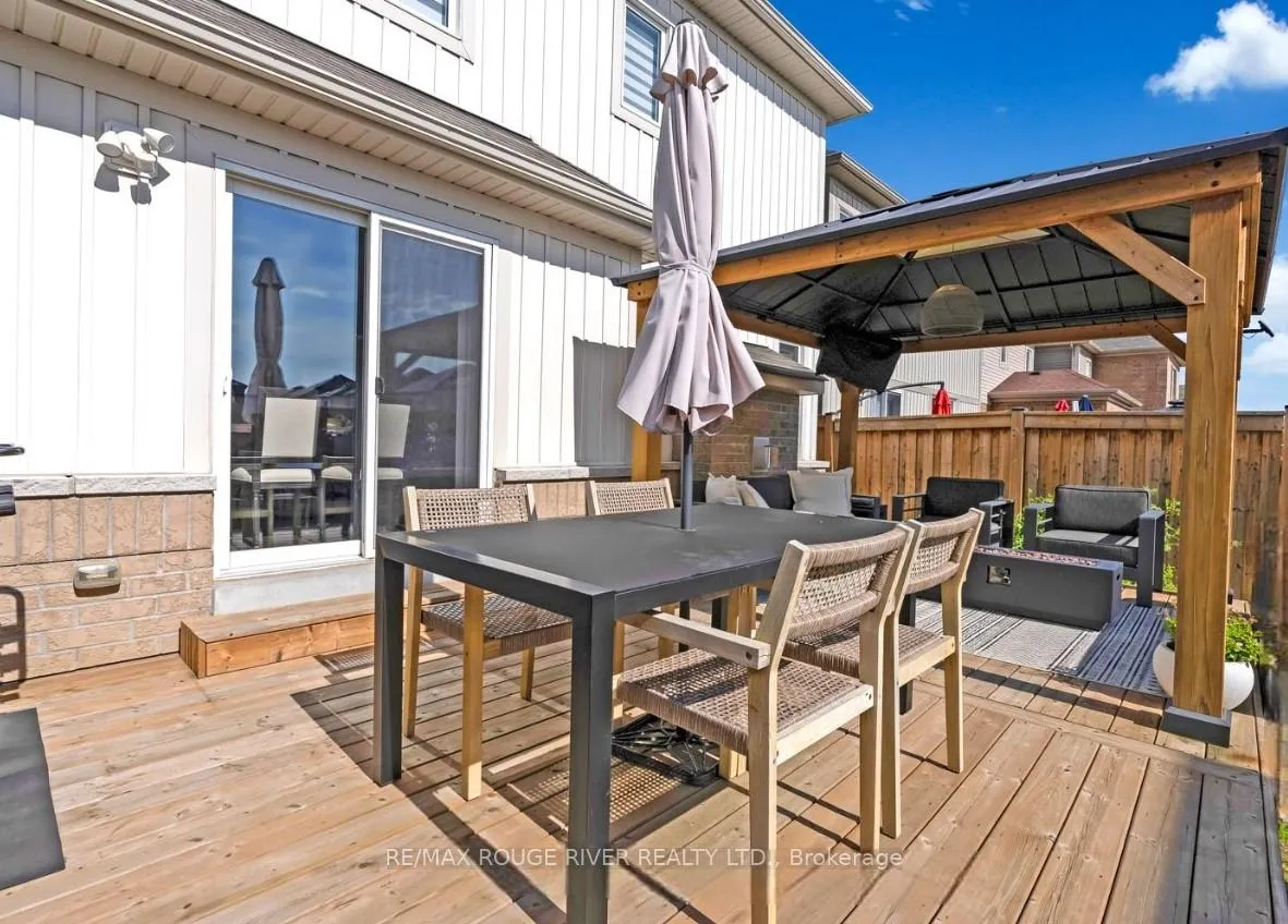 Photo 50 of 122 Edwin Carr Street, Clarington, Bowmanville — HOMEH