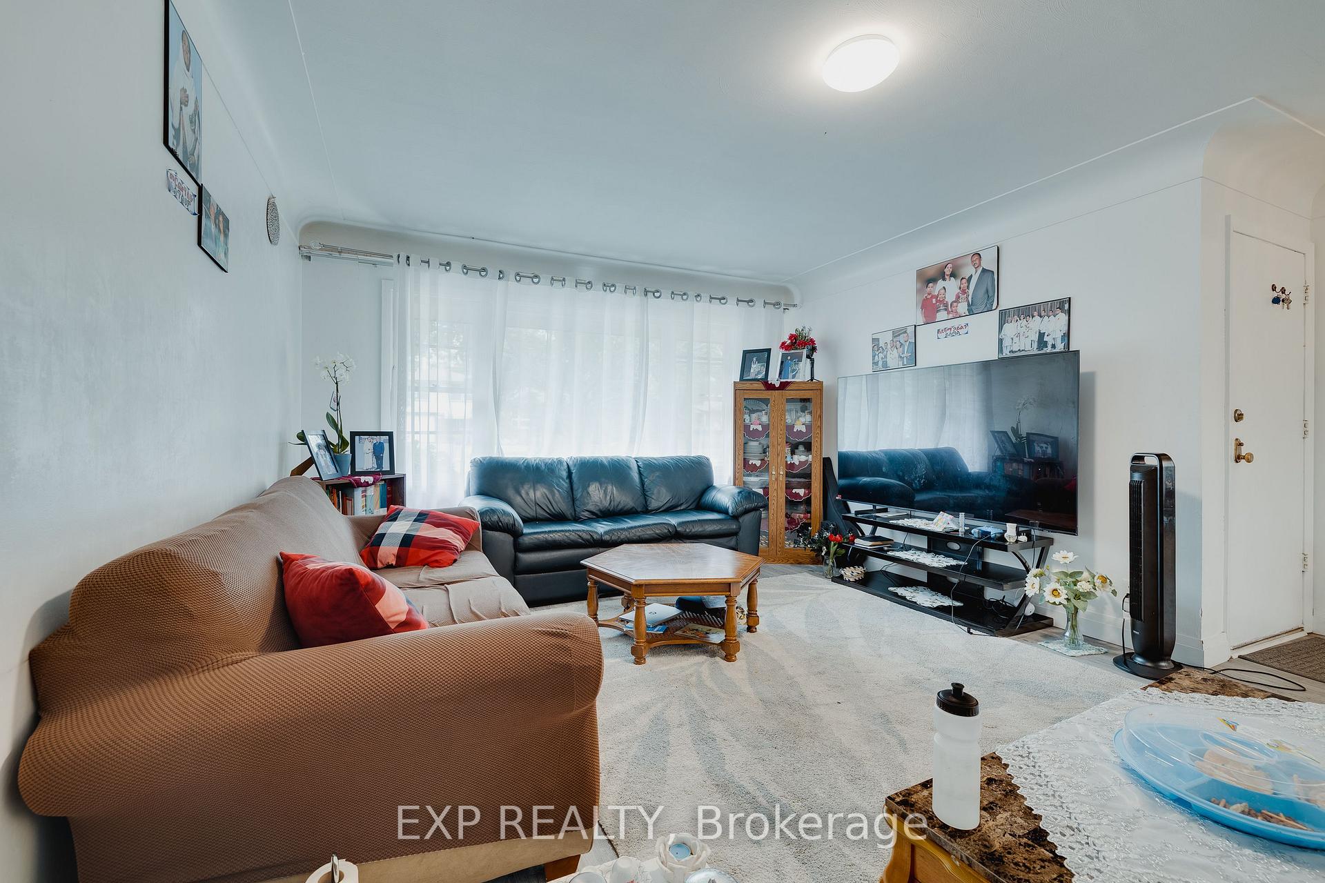 Photo 3 of 189 Gatewood Road, Kitchener — HOMEH