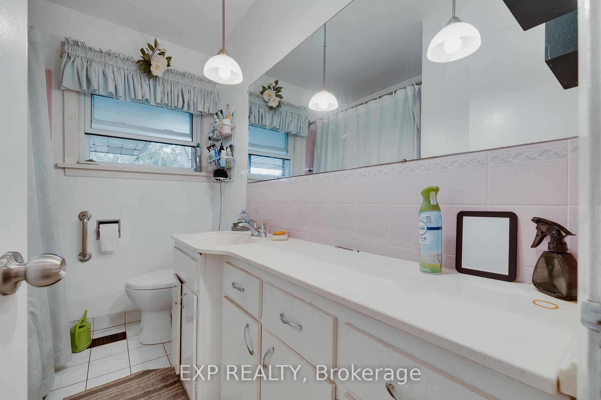 Photo 11 of 189 Gatewood Road, Kitchener — HOMEH