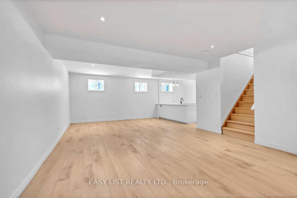 Photo 20 of 123 Livingwood Crescent, Madoc — HOMEH