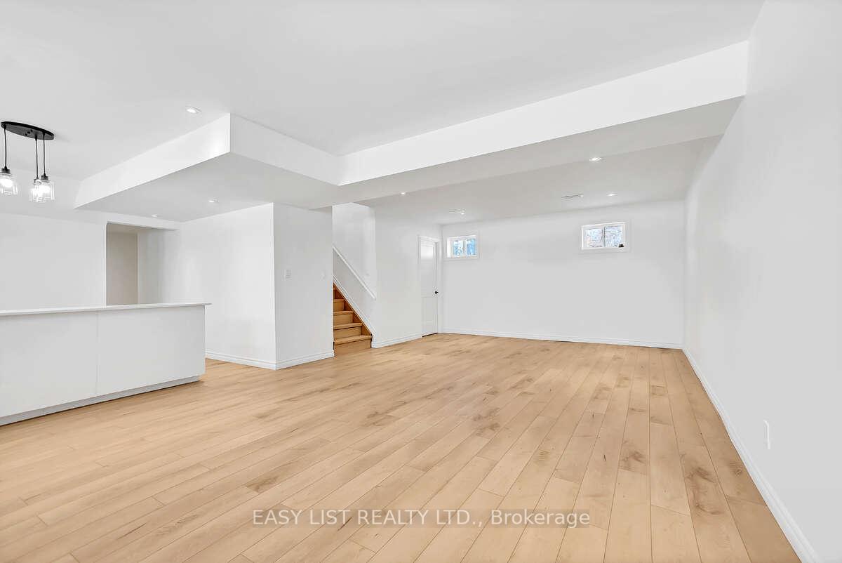 Photo 22 of 123 Livingwood Crescent, Madoc — HOMEH