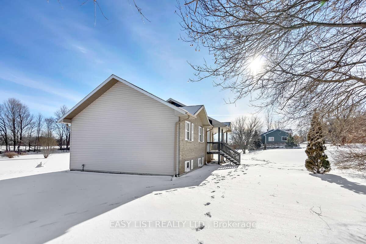 Photo 26 of 123 Livingwood Crescent, Madoc — HOMEH