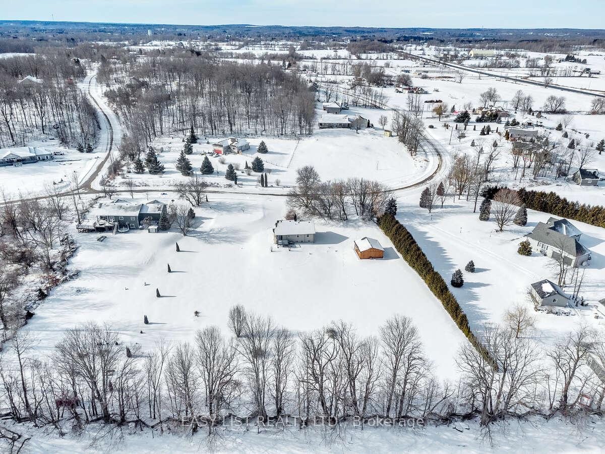 Photo 39 of 123 Livingwood Crescent, Madoc — HOMEH