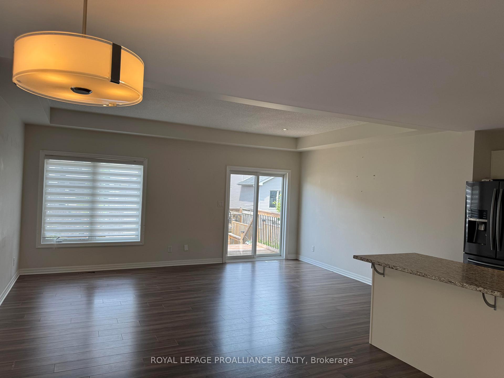 Photo 11 of 212 Clipper Court, Kingston, Kingston East (Incl Barret Crt) — HOMEH