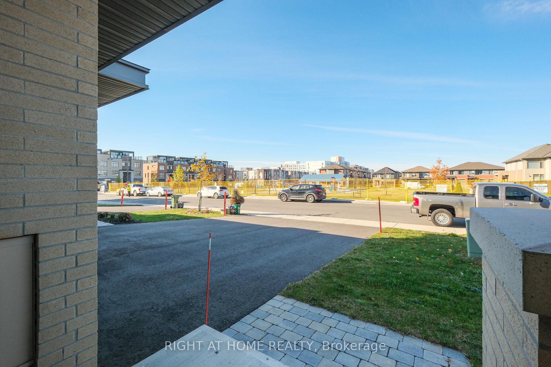 Photo 2 of 320 Wigwas Street, Ottawa, CFB Rockcliffe and Area — HOMEH