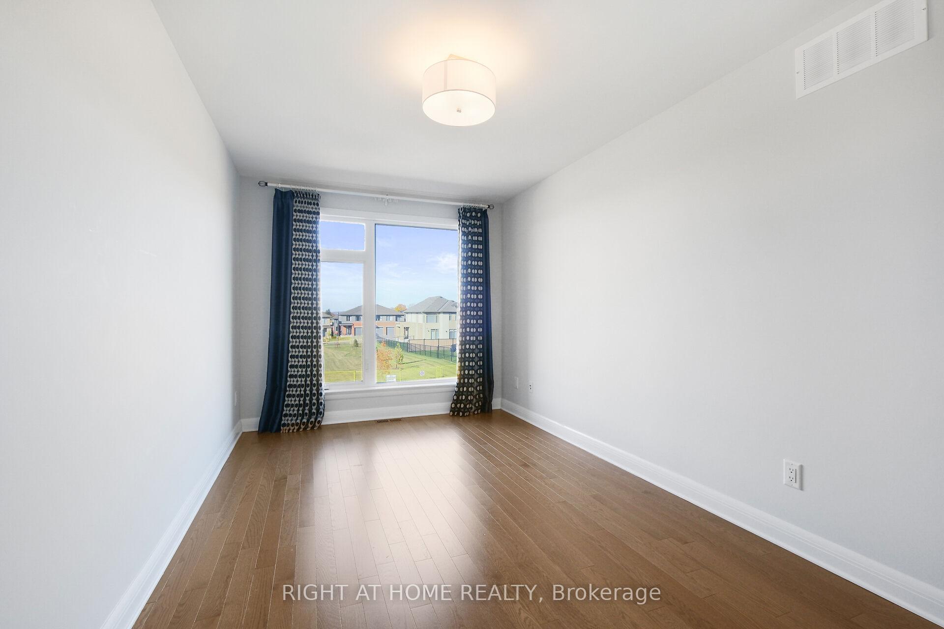 Photo 8 of 320 Wigwas Street, Ottawa, CFB Rockcliffe and Area — HOMEH