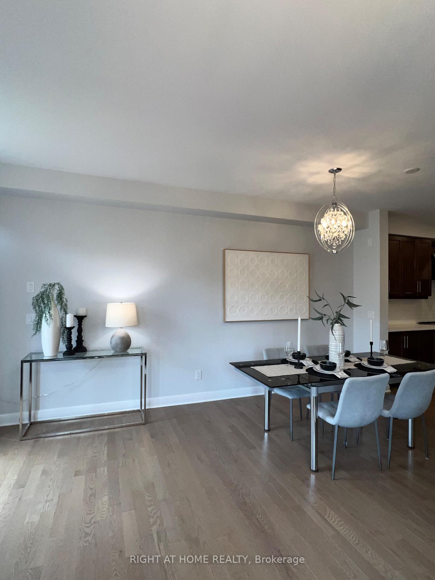 Photo 32 of 320 Wigwas Street, Ottawa, CFB Rockcliffe and Area — HOMEH
