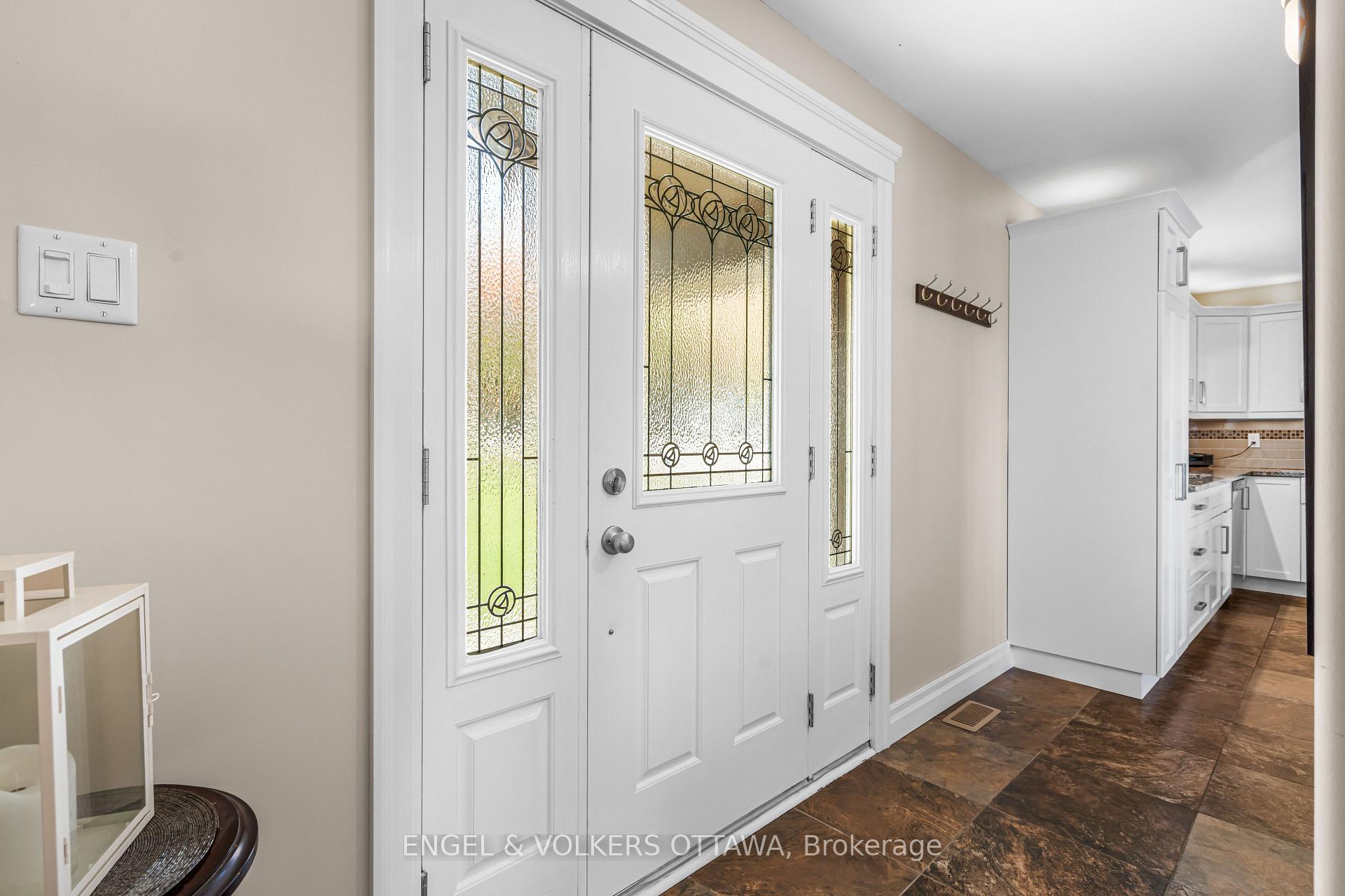 Photo 4 of 1144 River Road, McNab/Braeside, Mcnab/Braeside Twps — HOMEH