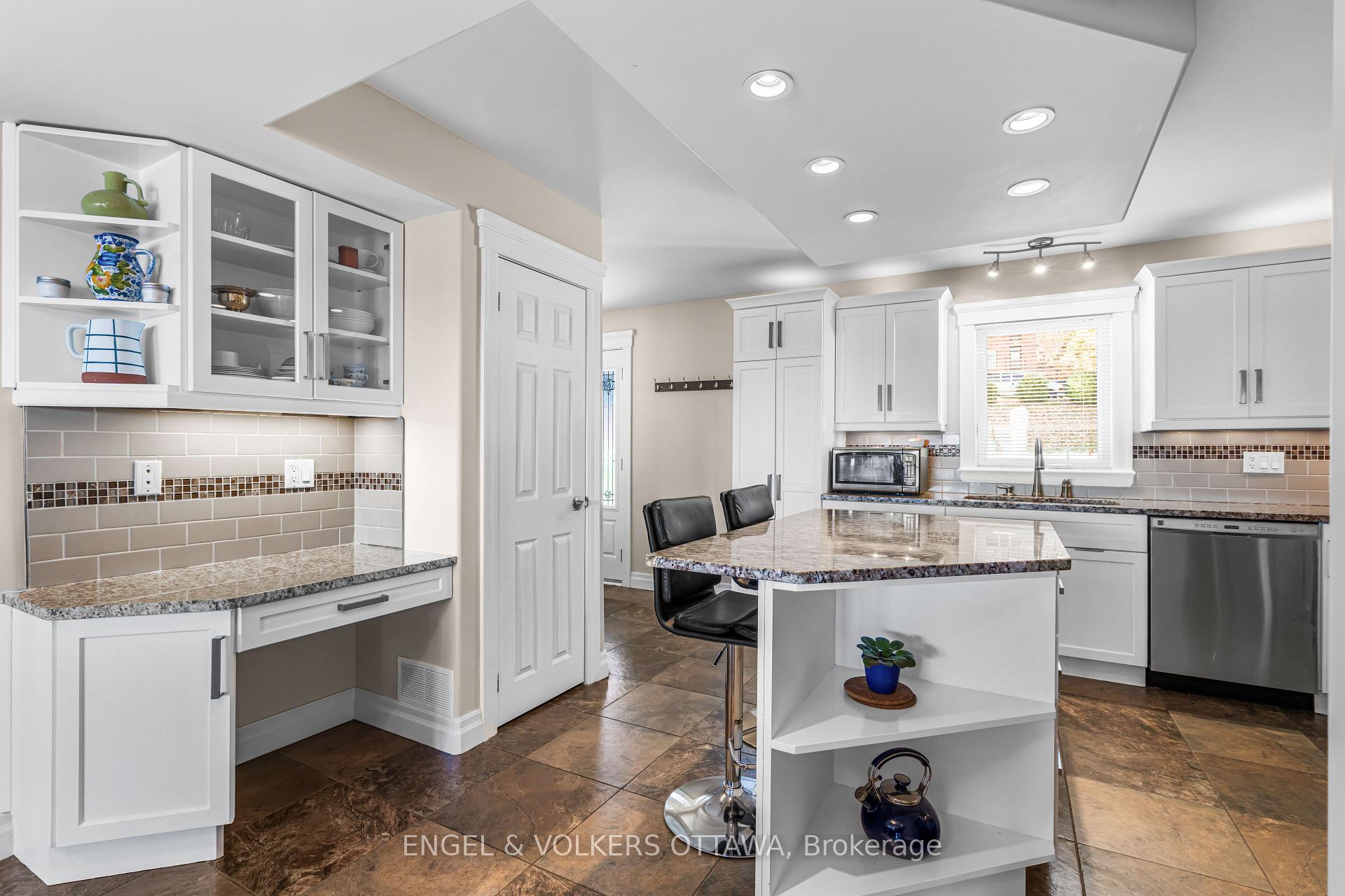 Photo 7 of 1144 River Road, McNab/Braeside, Mcnab/Braeside Twps — HOMEH
