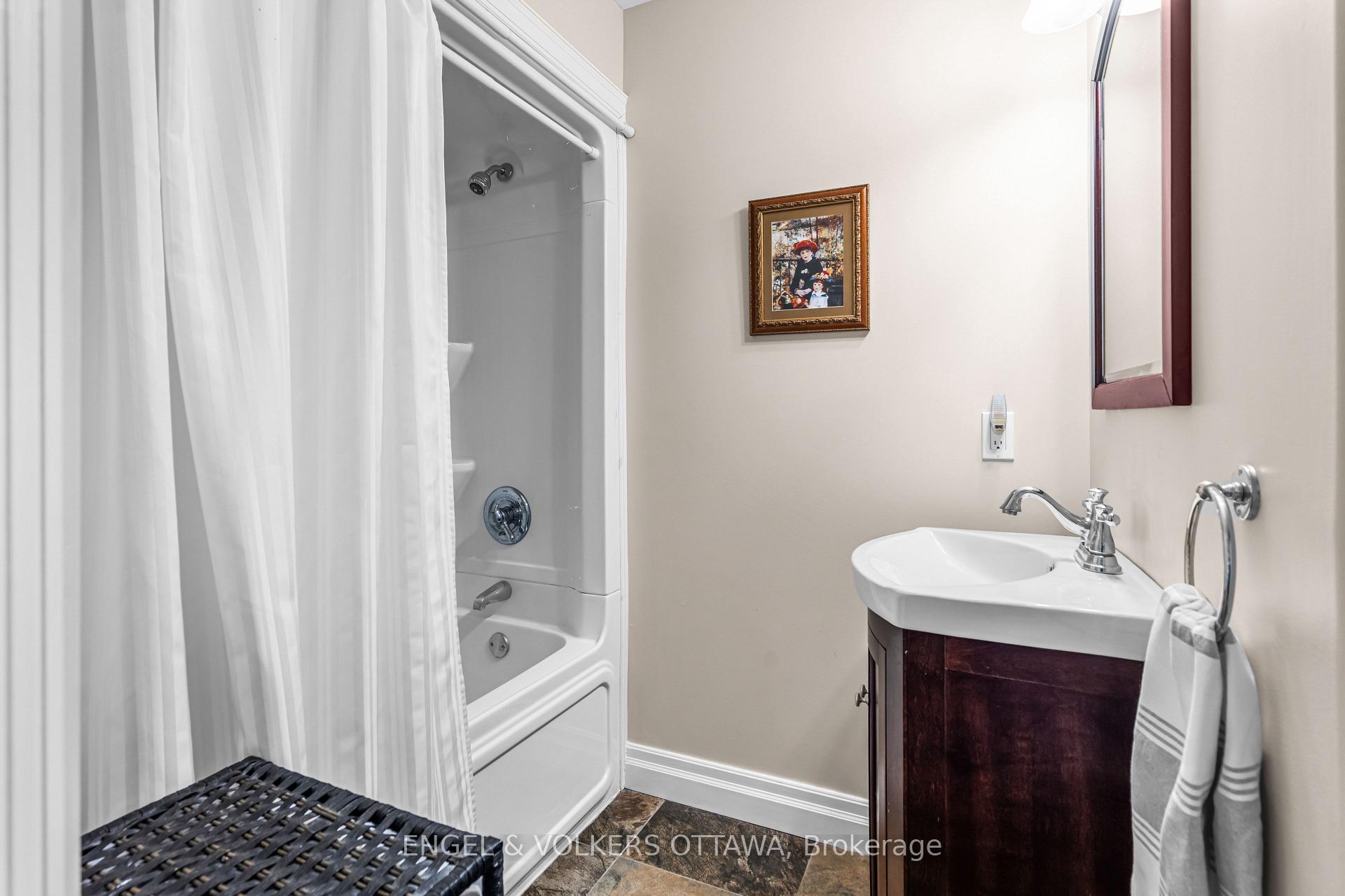 Photo 26 of 1144 River Road, McNab/Braeside, Mcnab/Braeside Twps — HOMEH