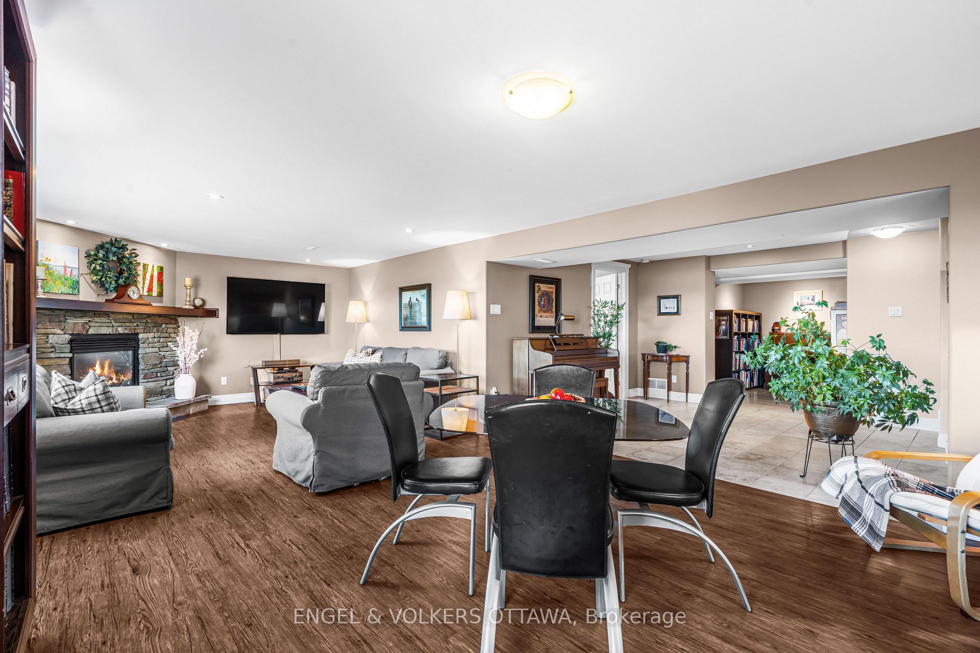 Photo 33 of 1144 River Road, McNab/Braeside, Mcnab/Braeside Twps — HOMEH
