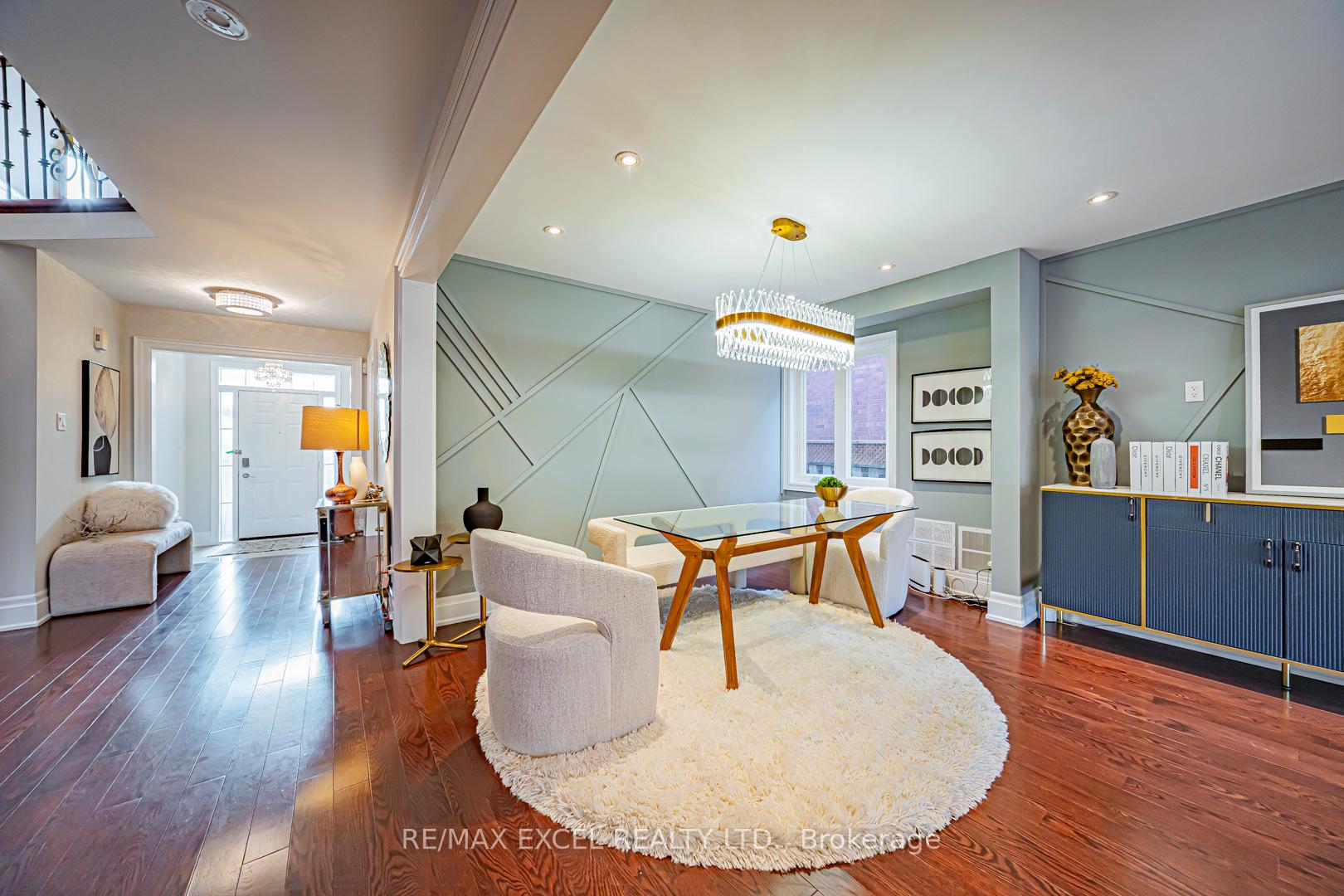 Photo 10 of 3 Moses Crescent, Markham, Cachet — HOMEH