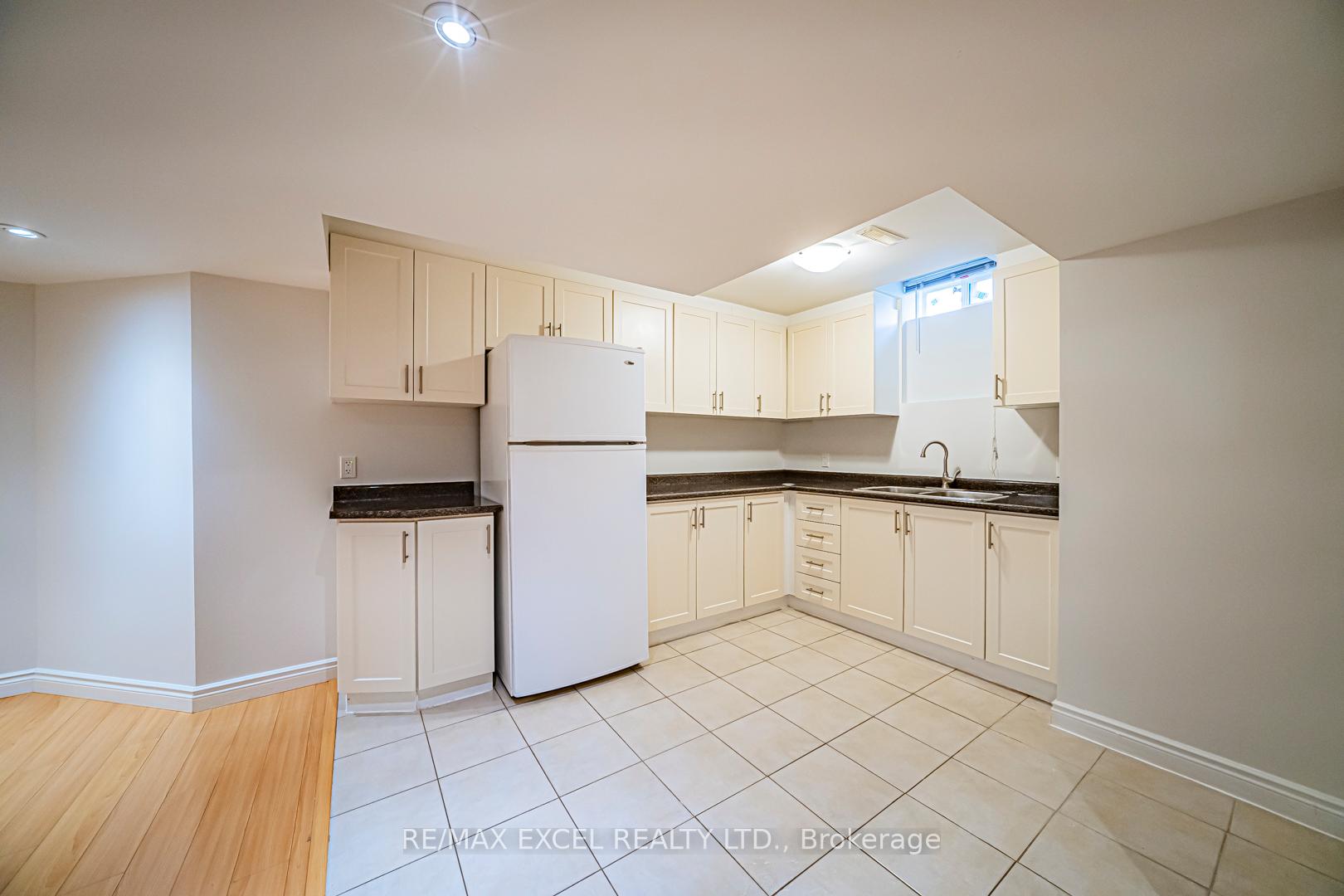 Photo 43 of 3 Moses Crescent, Markham, Cachet — HOMEH