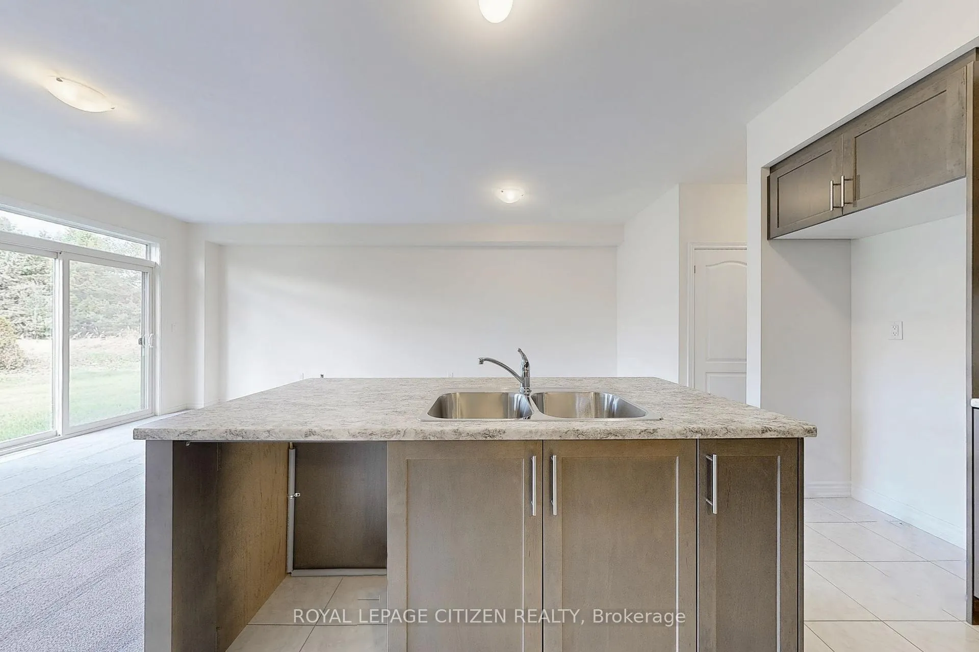 Photo 15 of 142 North Garden Boulevard, Scugog, Port Perry — HOMEH