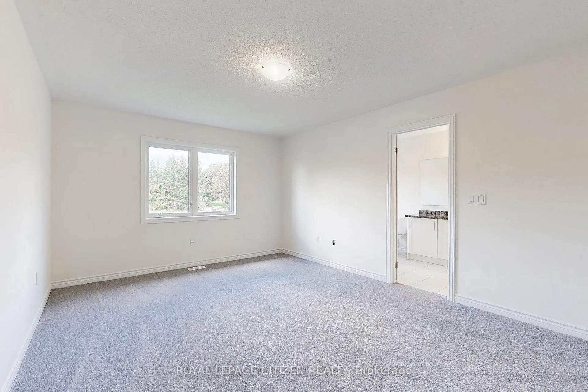 Photo 23 of 142 North Garden Boulevard, Scugog, Port Perry — HOMEH