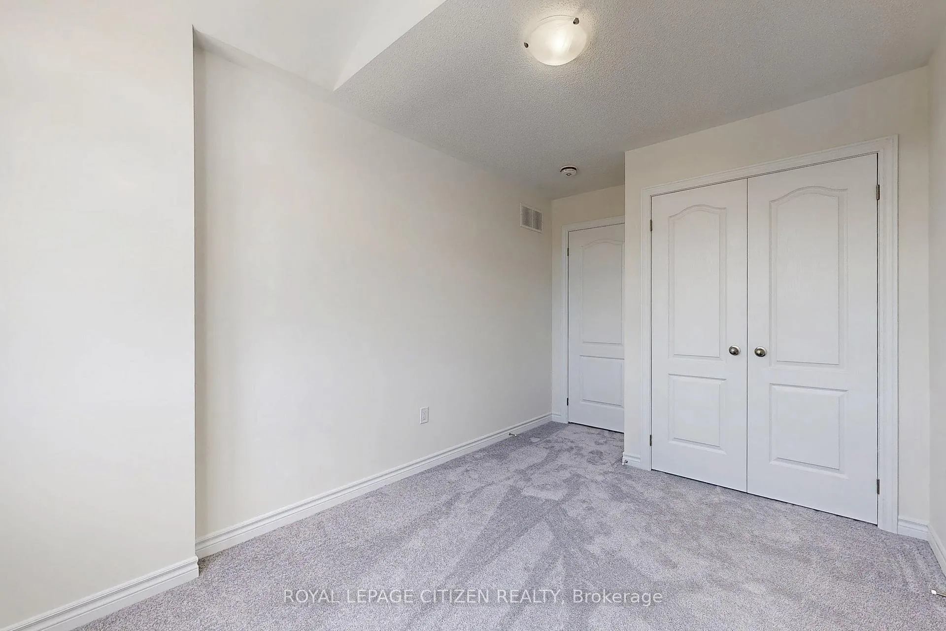 Photo 38 of 142 North Garden Boulevard, Scugog, Port Perry — HOMEH