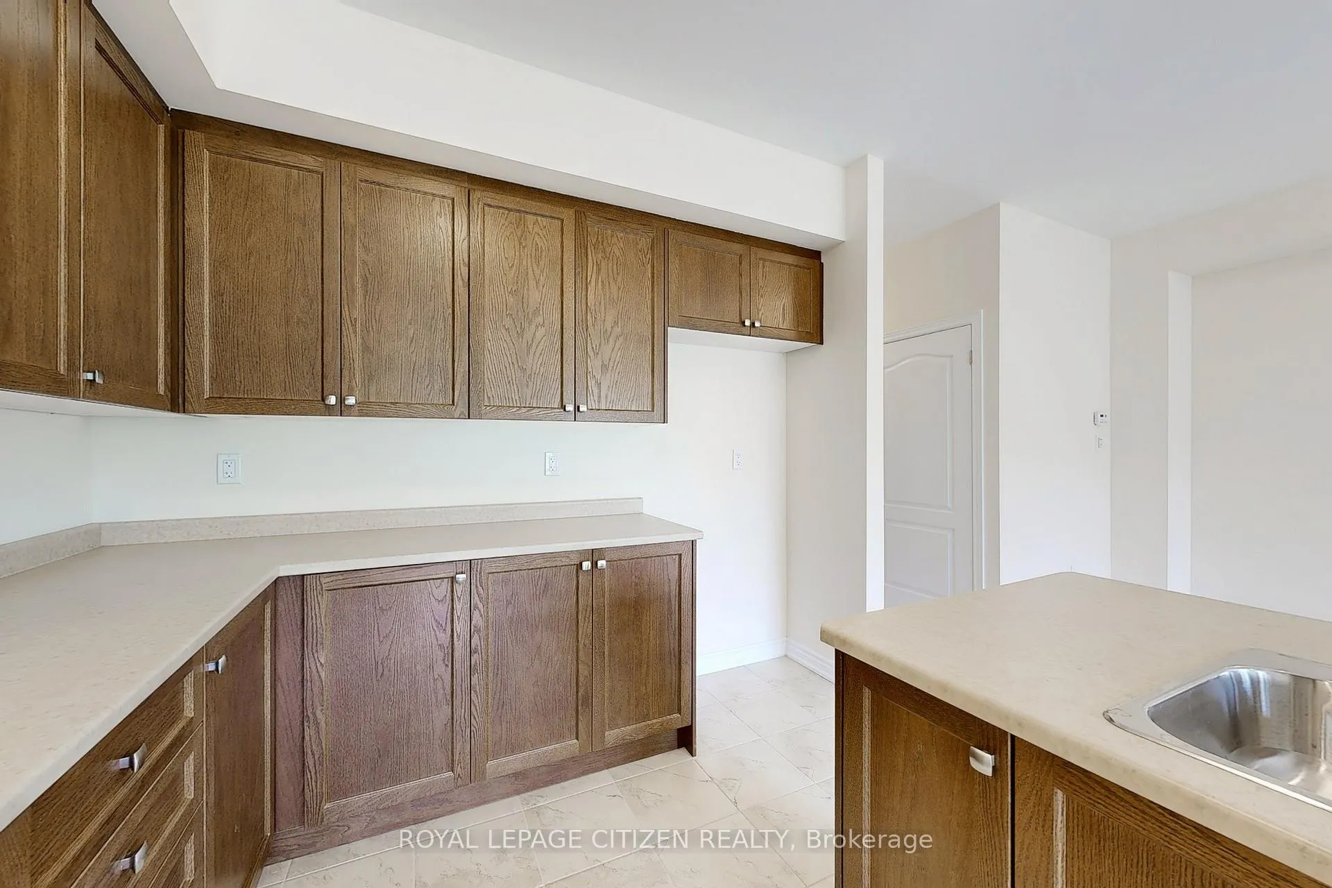 Photo 12 of 134 North Garden Boulevard, Scugog, Port Perry — HOMEH