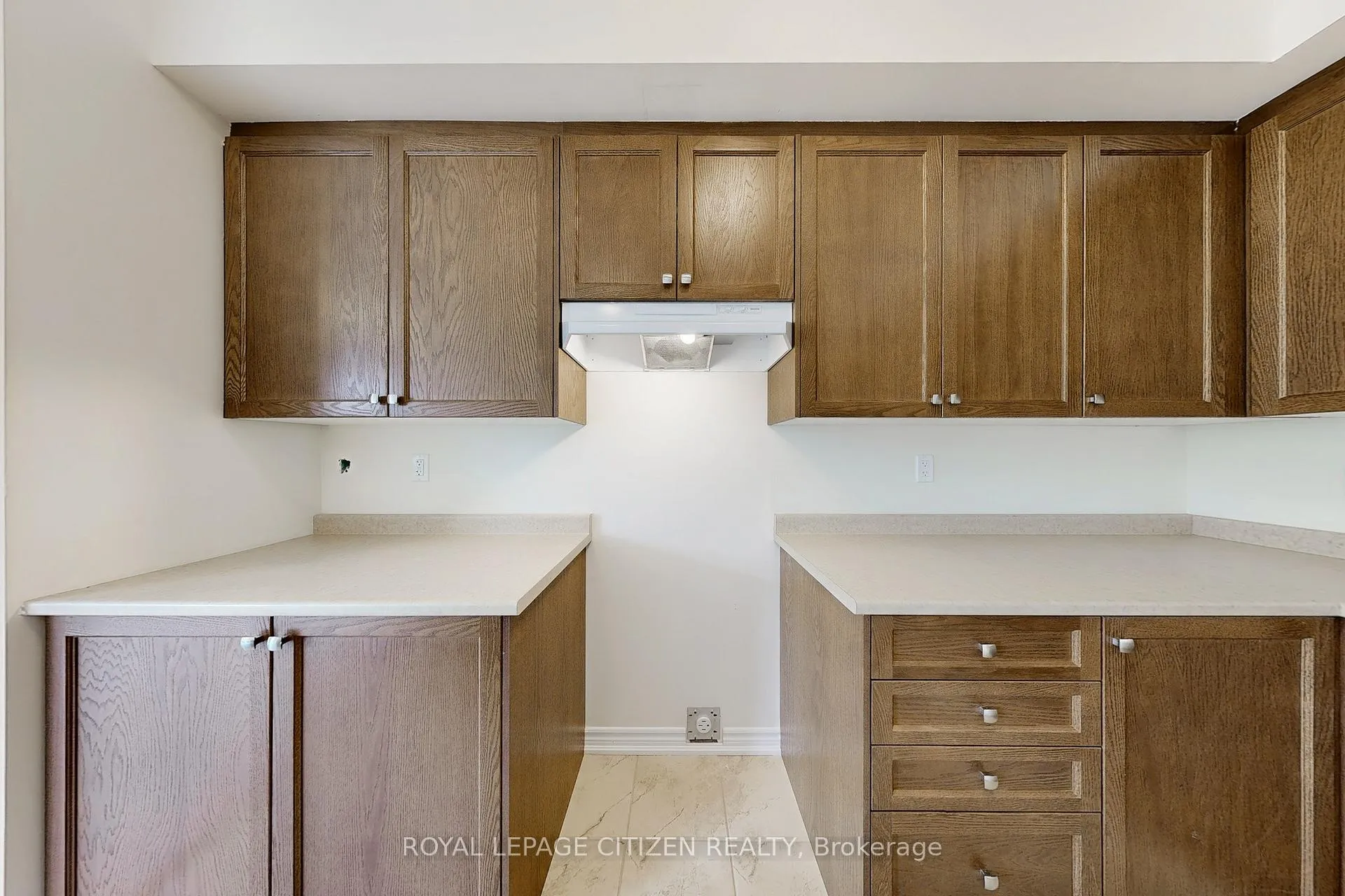 Photo 14 of 134 North Garden Boulevard, Scugog, Port Perry — HOMEH