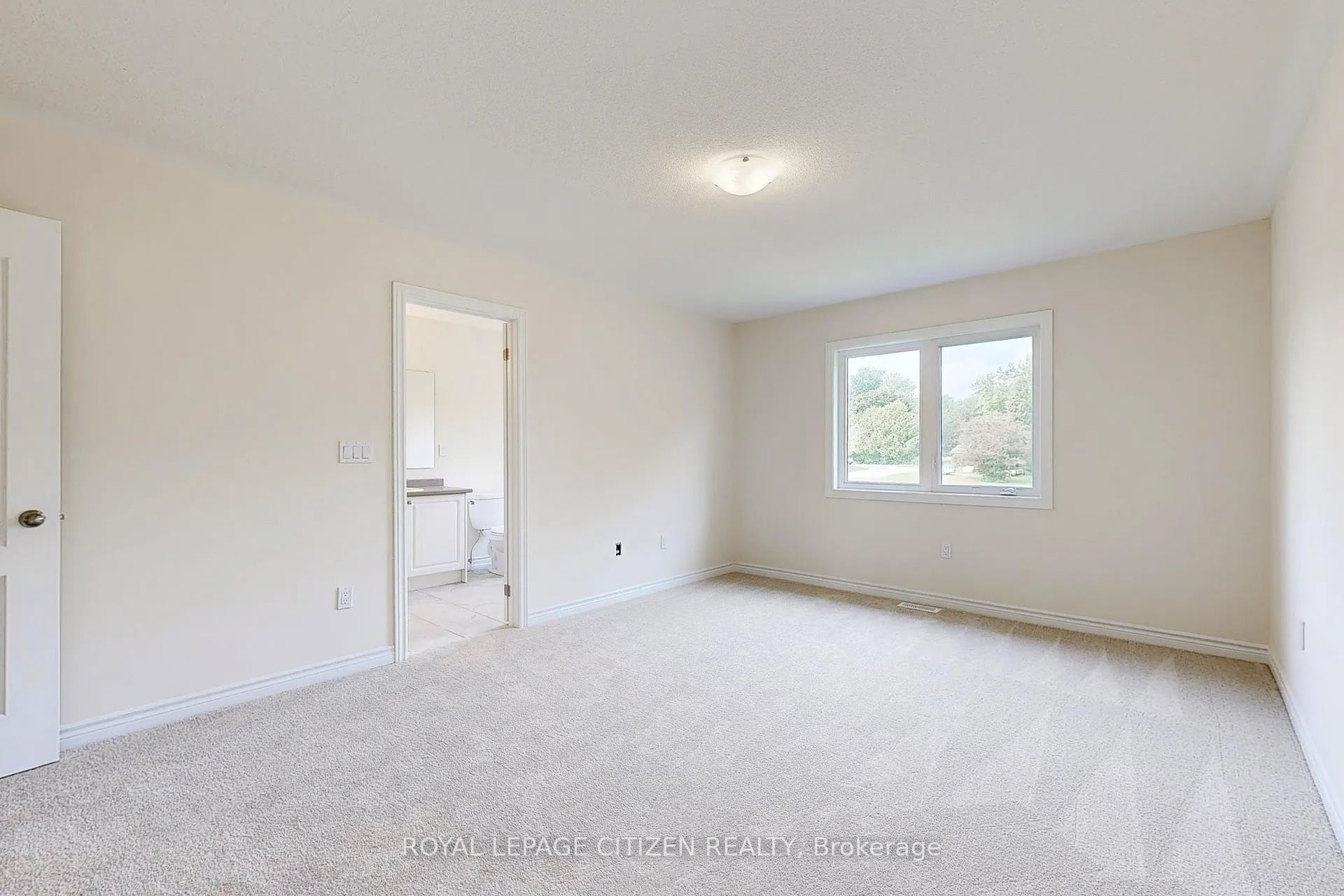Photo 23 of 134 North Garden Boulevard, Scugog, Port Perry — HOMEH