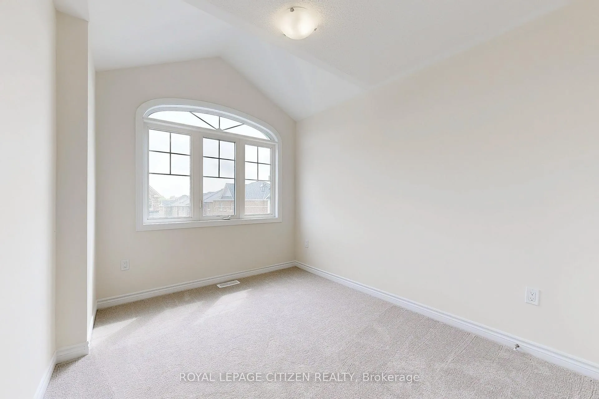 Photo 36 of 134 North Garden Boulevard, Scugog, Port Perry — HOMEH