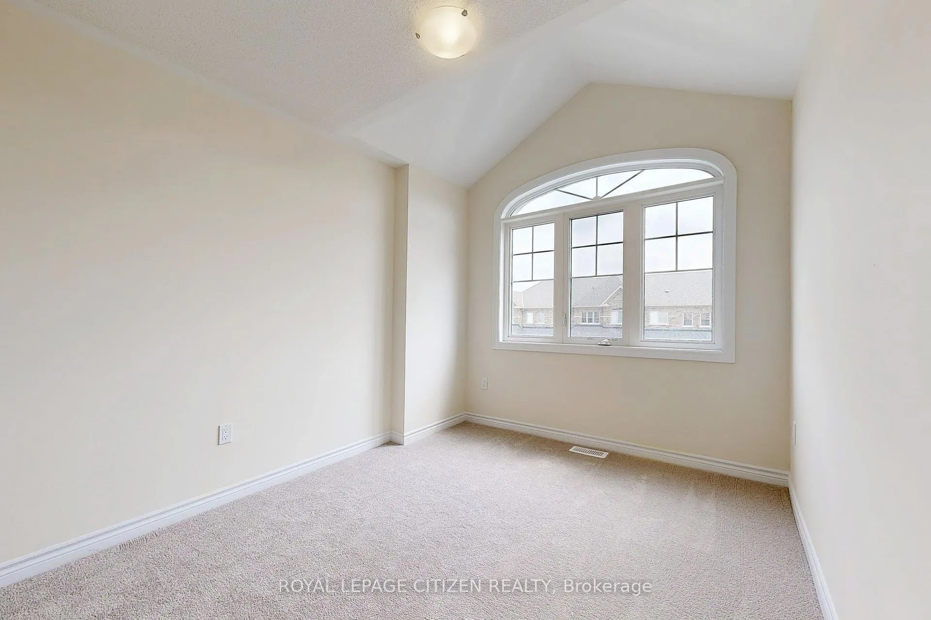 Photo 38 of 134 North Garden Boulevard, Scugog, Port Perry — HOMEH