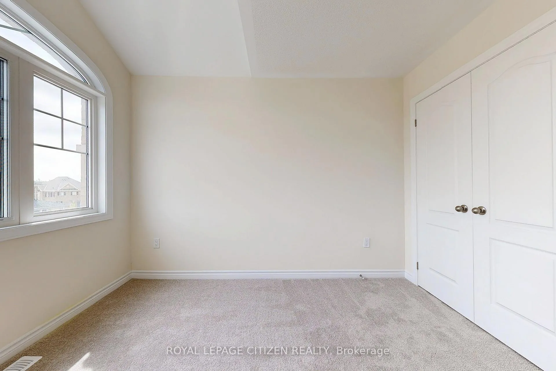 Photo 39 of 134 North Garden Boulevard, Scugog, Port Perry — HOMEH