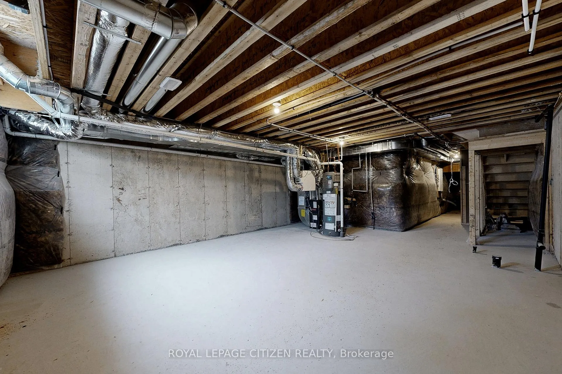 Photo 46 of 134 North Garden Boulevard, Scugog, Port Perry — HOMEH