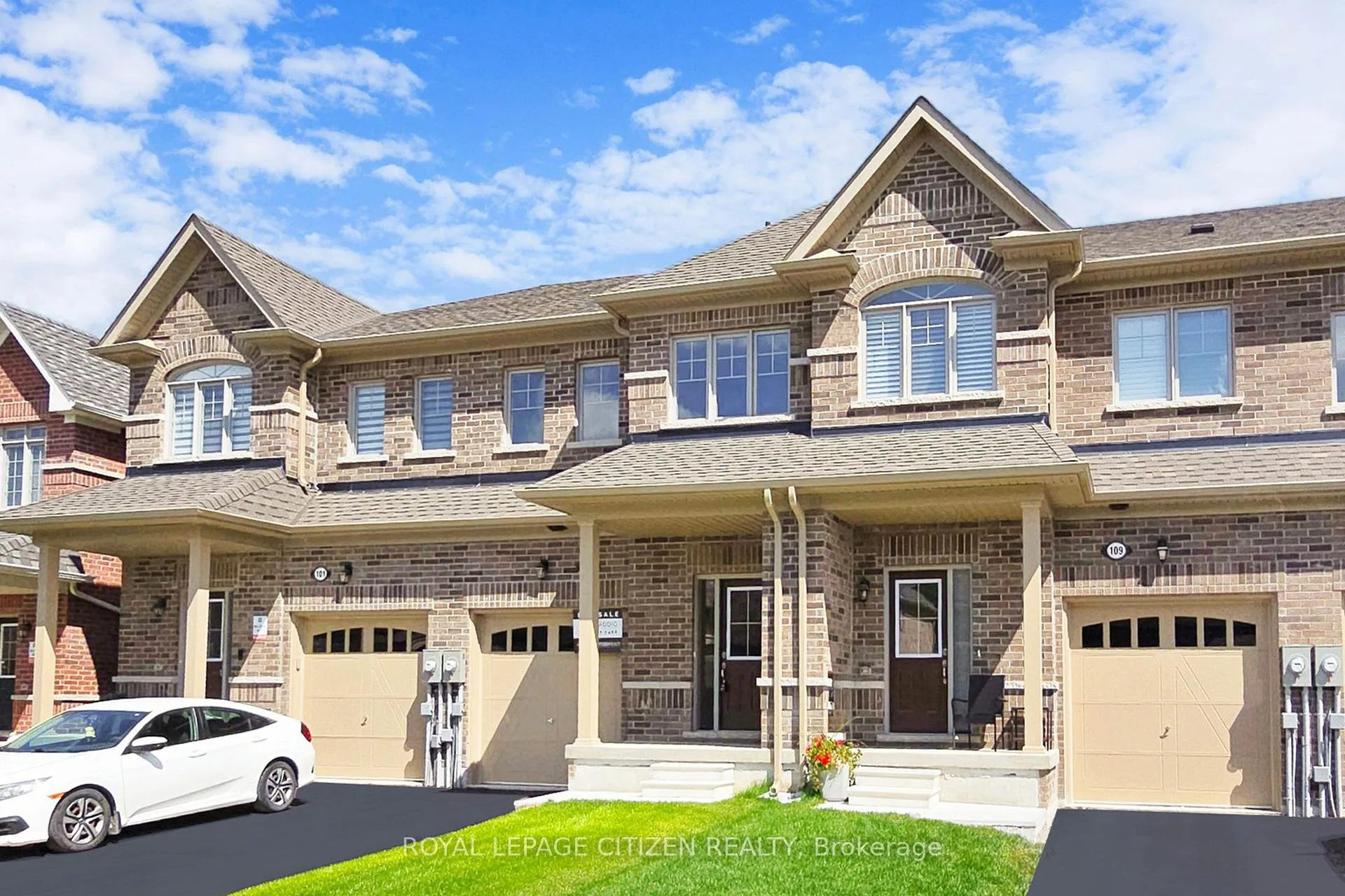 Photo 3 of 105 North Garden Boulevard, Scugog, Port Perry — HOMEH
