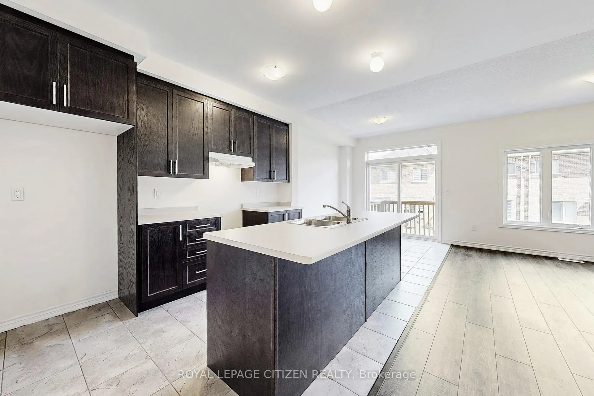 Photo 11 of 105 North Garden Boulevard, Scugog, Port Perry — HOMEH