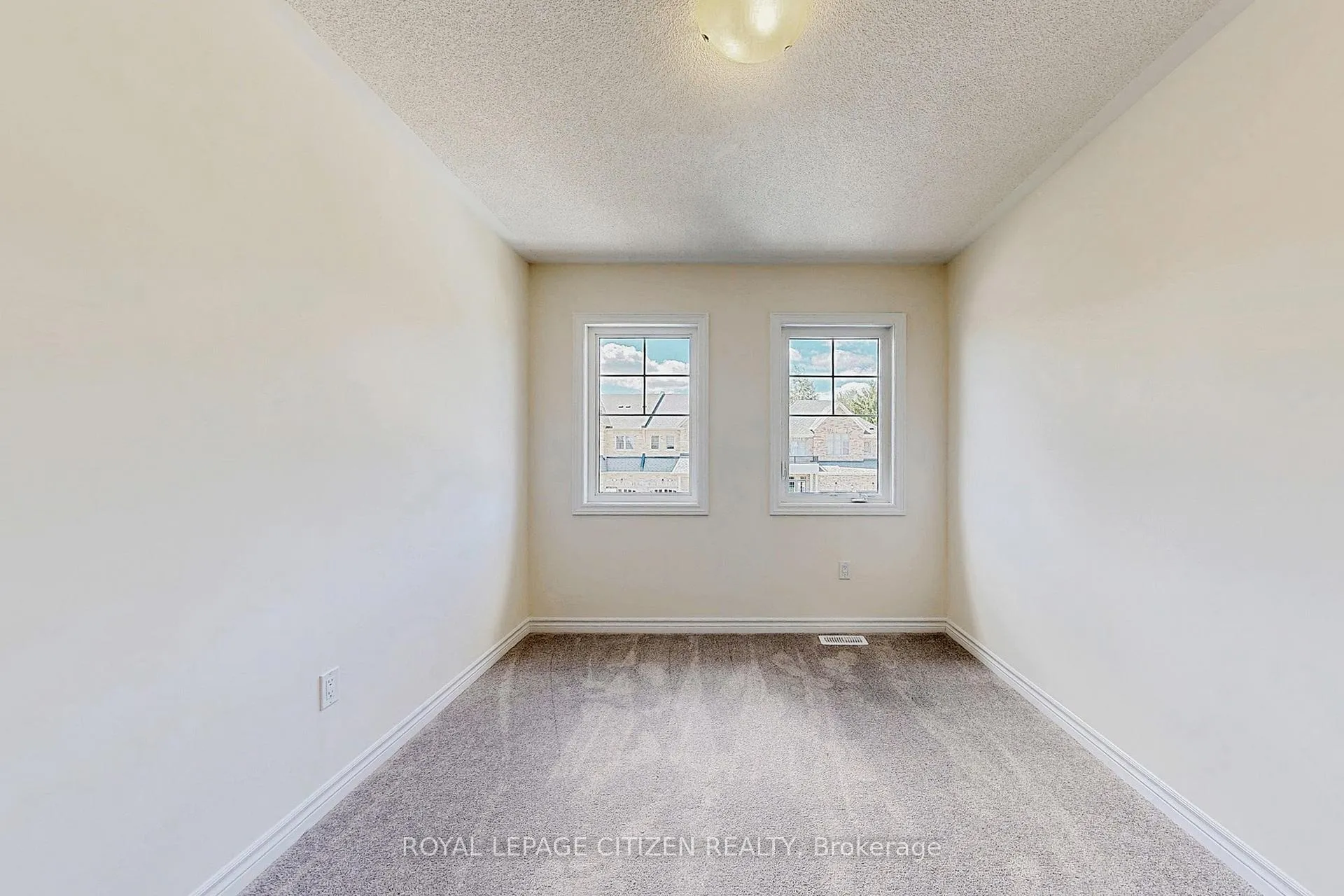 Photo 34 of 105 North Garden Boulevard, Scugog, Port Perry — HOMEH