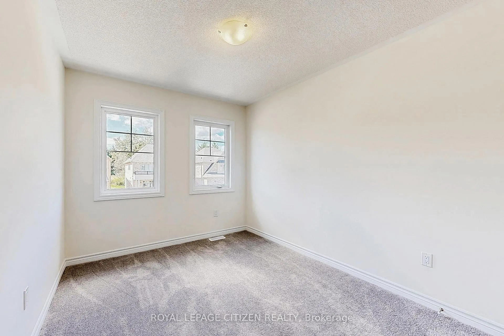 Photo 36 of 105 North Garden Boulevard, Scugog, Port Perry — HOMEH