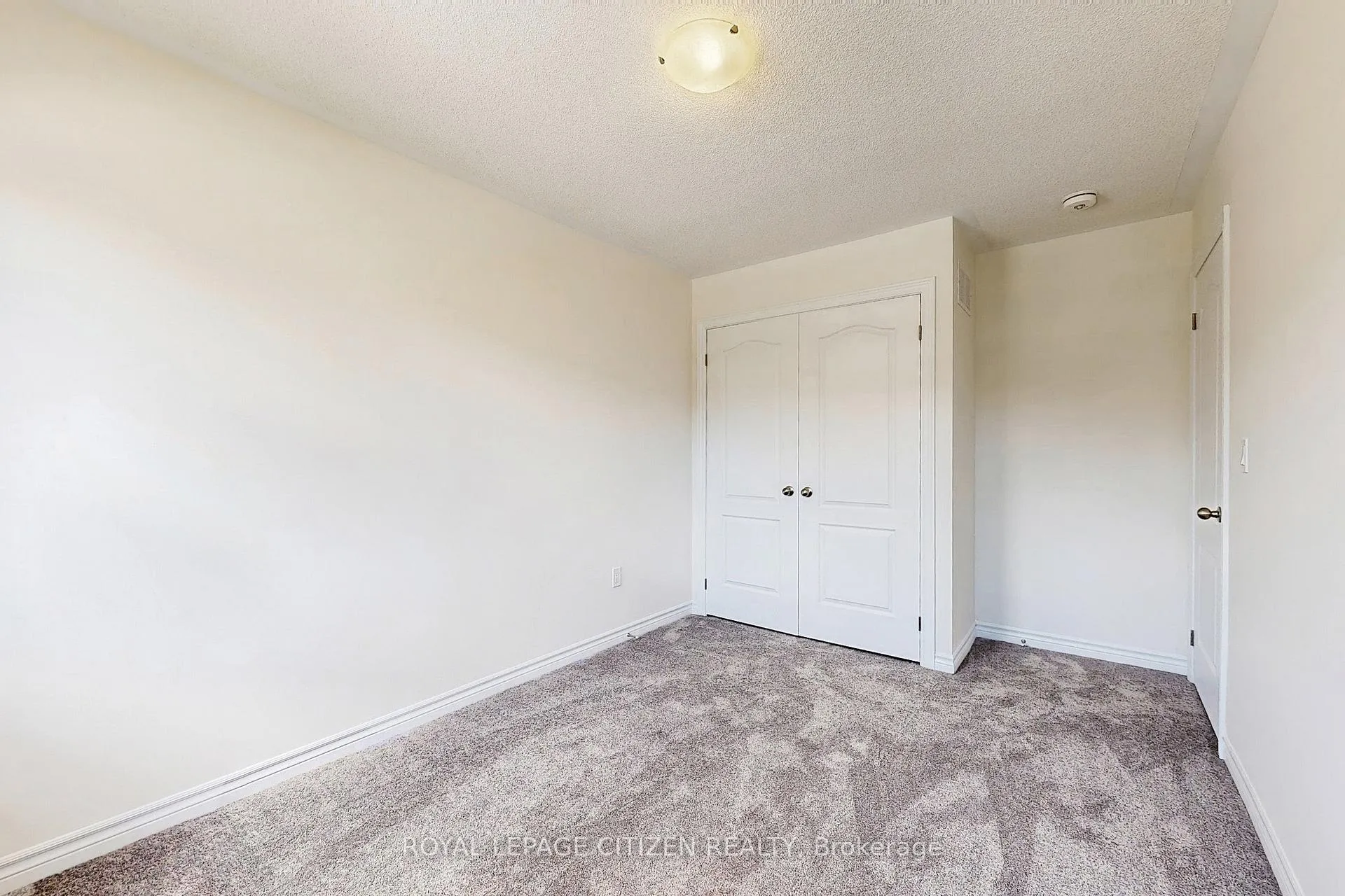 Photo 37 of 105 North Garden Boulevard, Scugog, Port Perry — HOMEH
