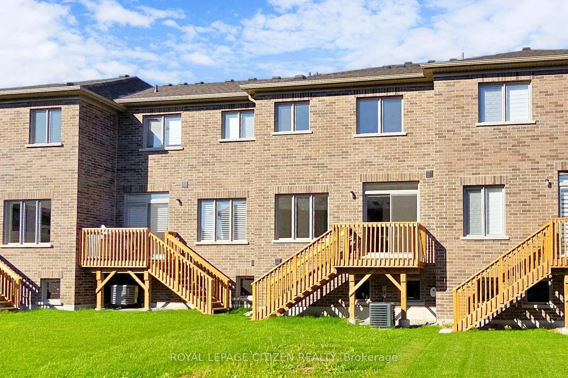 Photo 45 of 105 North Garden Boulevard, Scugog, Port Perry — HOMEH