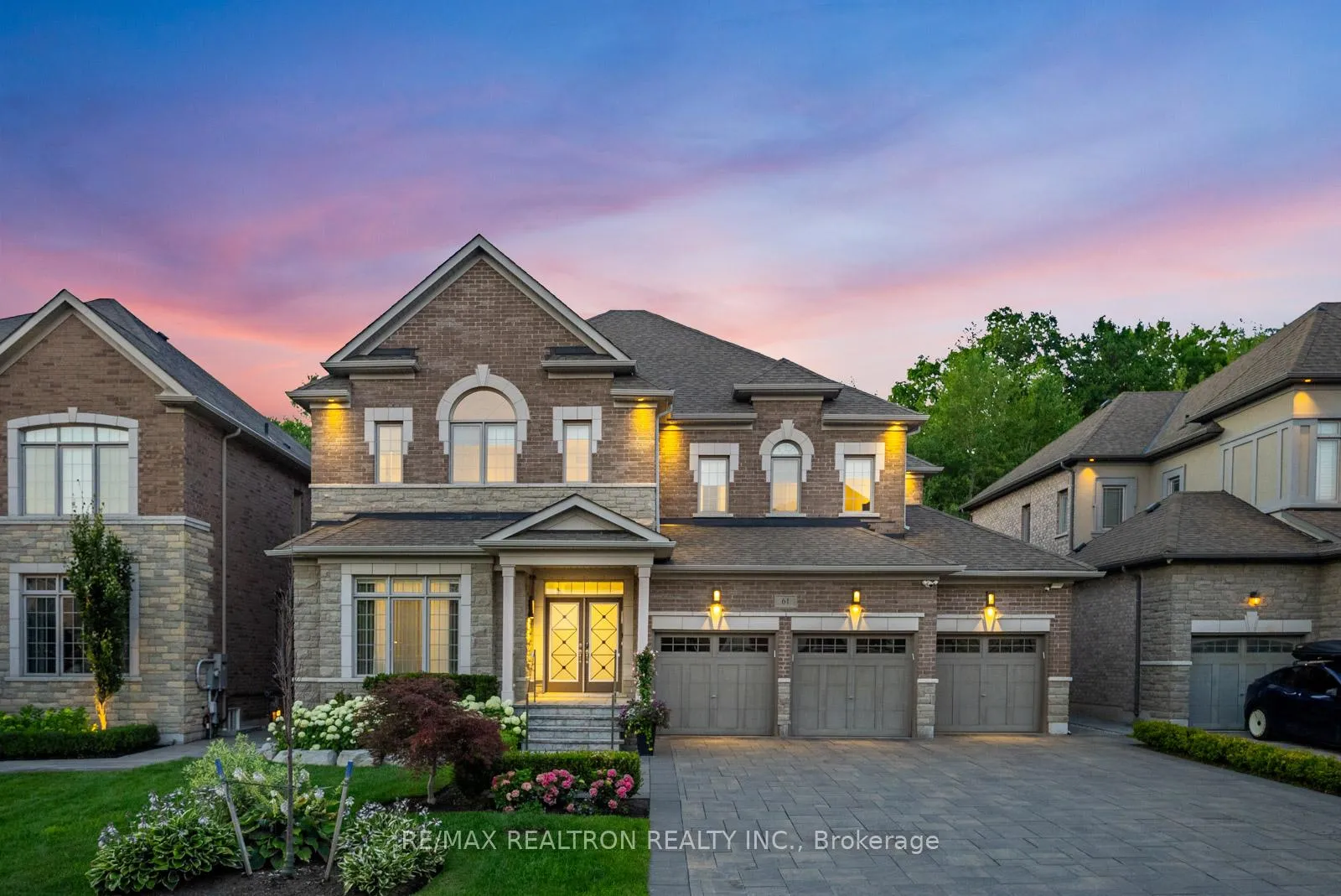 Front of 61 Cedarpoint Court