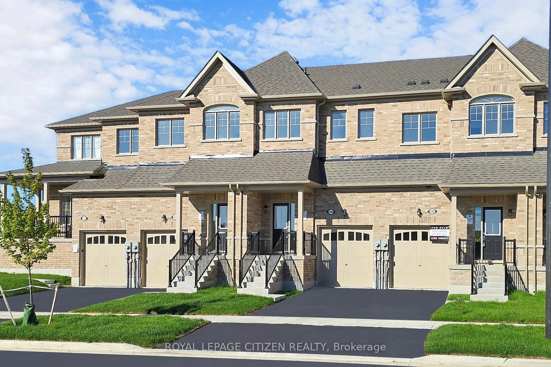Photo 2 of 146 North Garden Boulevard, Scugog, Port Perry — HOMEH