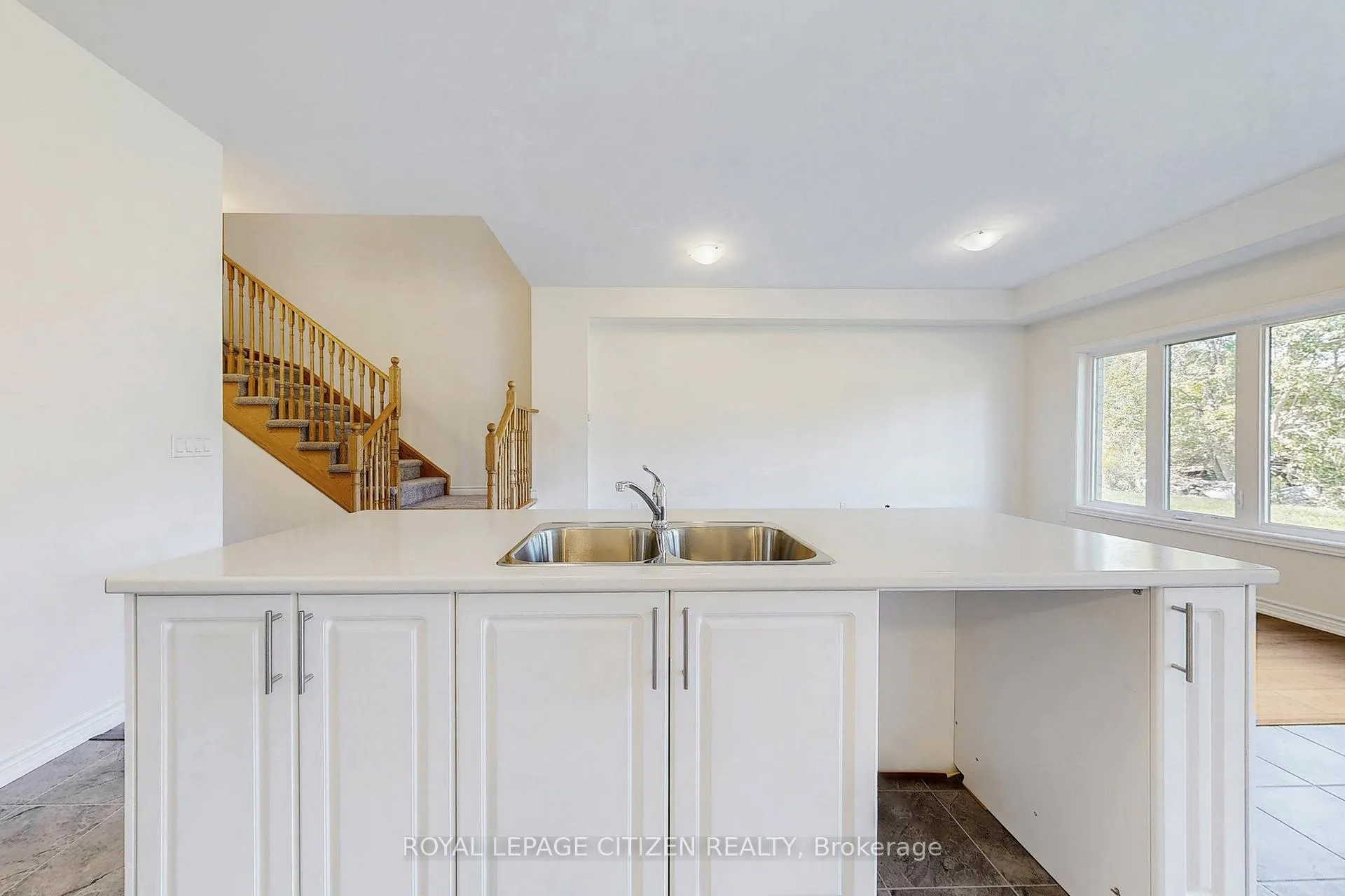 Photo 15 of 146 North Garden Boulevard, Scugog, Port Perry — HOMEH