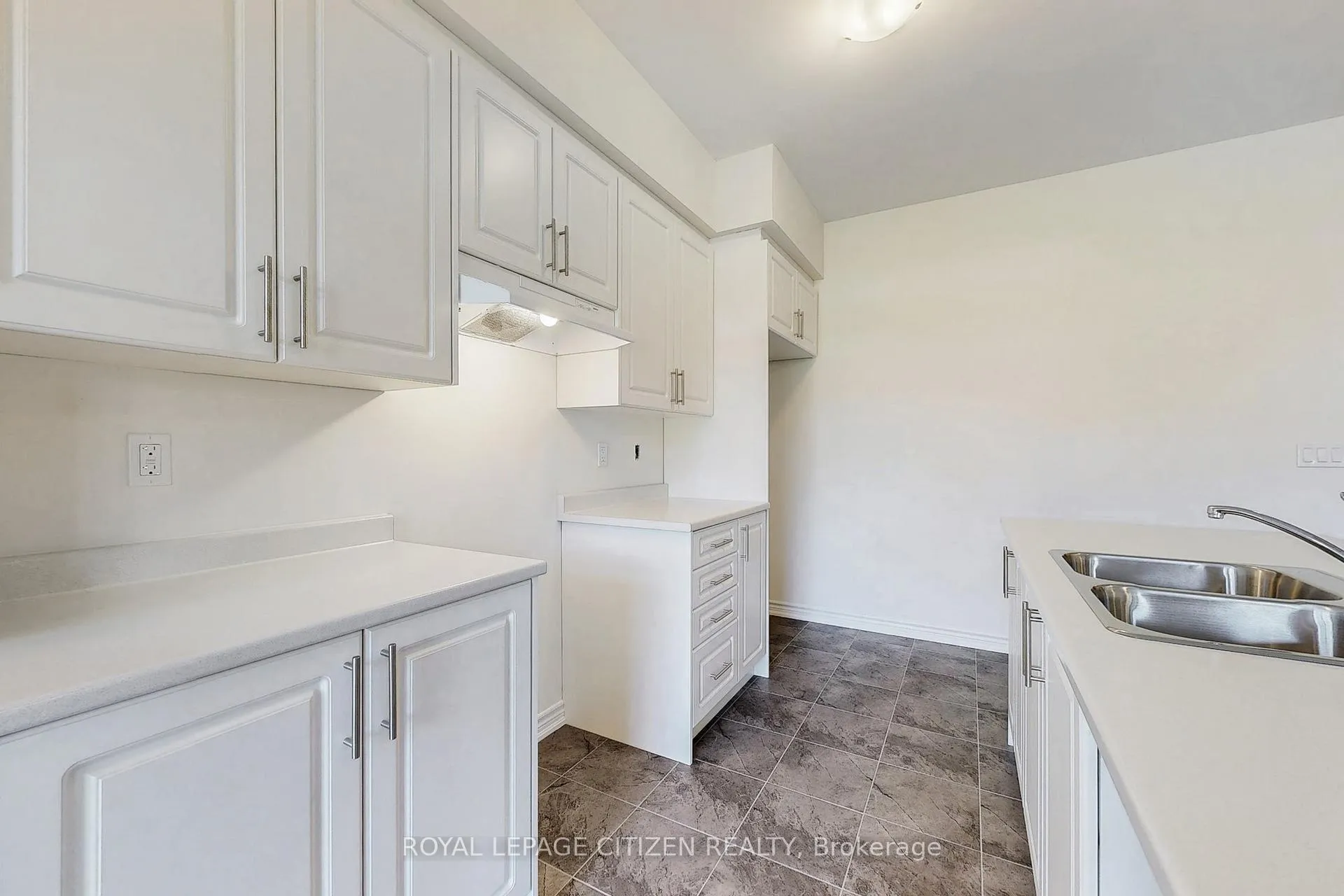 Photo 16 of 146 North Garden Boulevard, Scugog, Port Perry — HOMEH