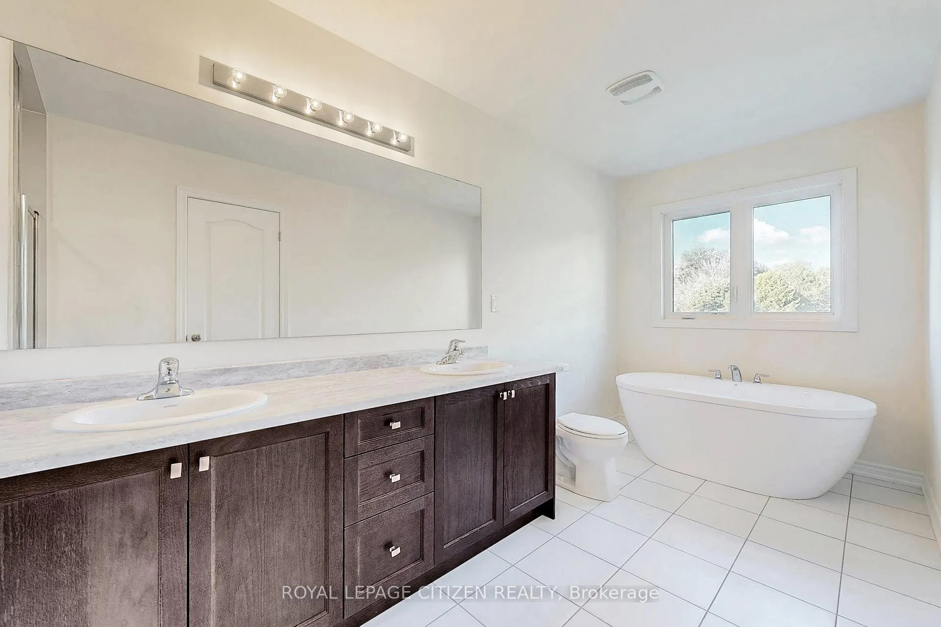 Photo 30 of 146 North Garden Boulevard, Scugog, Port Perry — HOMEH