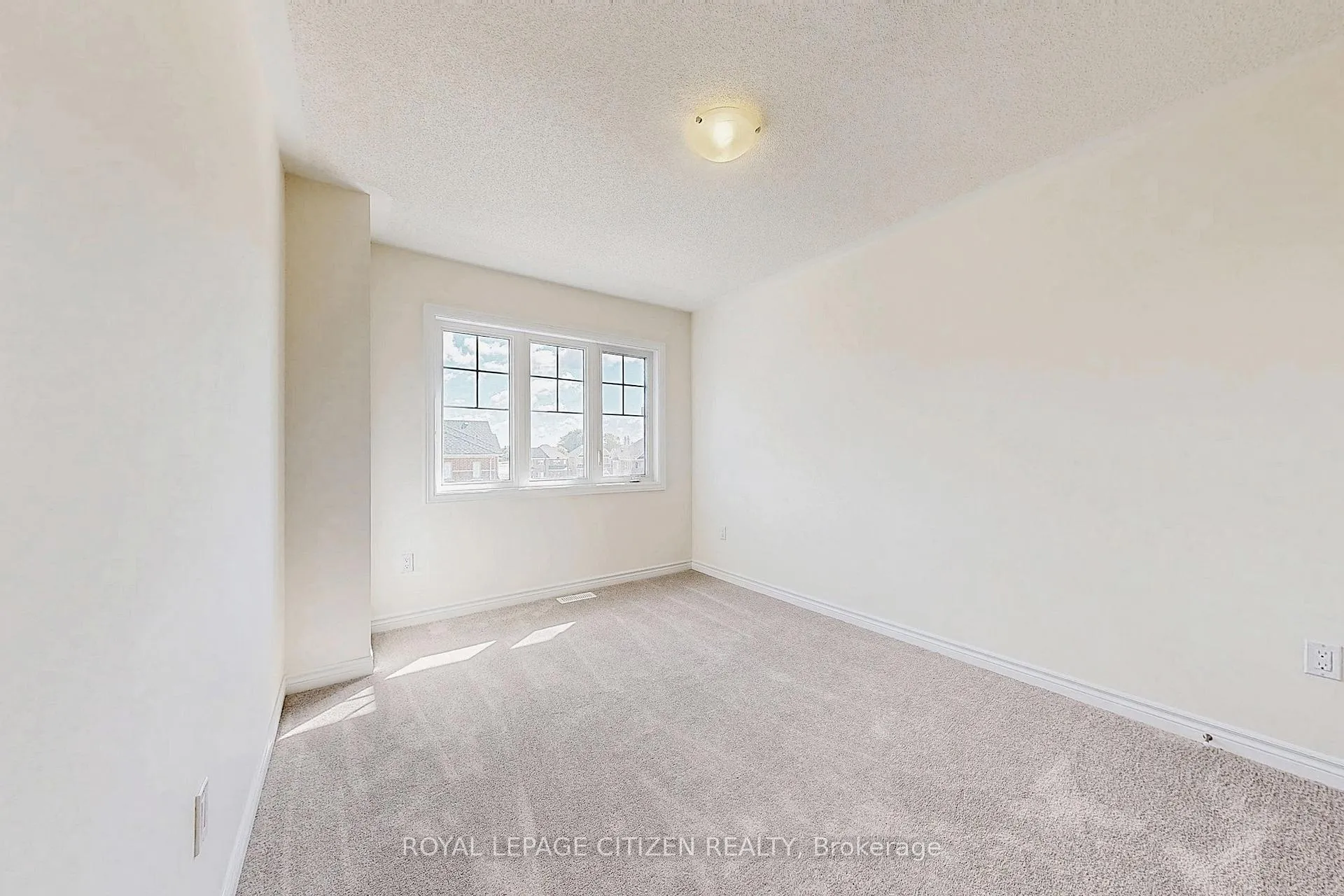Photo 38 of 146 North Garden Boulevard, Scugog, Port Perry — HOMEH