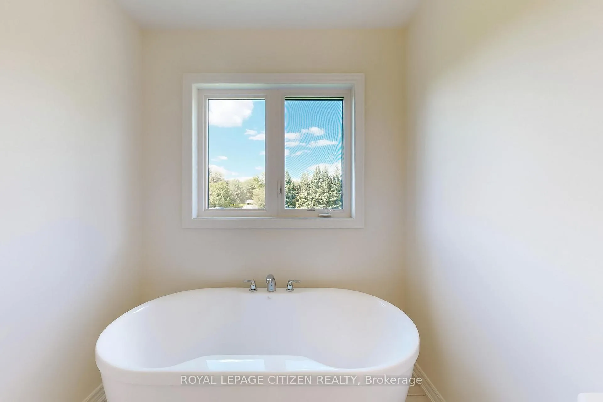 Photo 34 of 138 North Garden Boulevard, Scugog, Port Perry — HOMEH