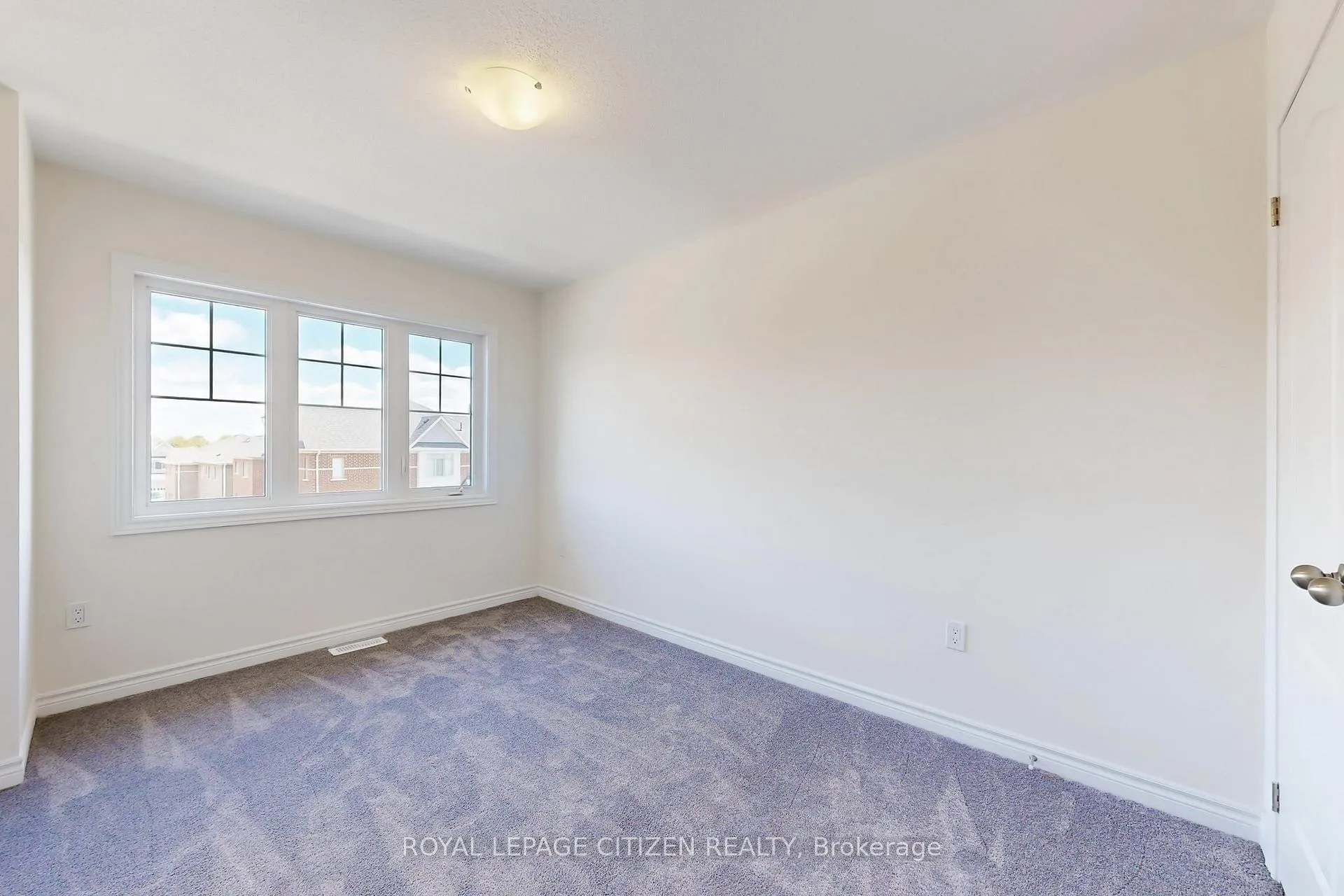 Photo 35 of 138 North Garden Boulevard, Scugog, Port Perry — HOMEH
