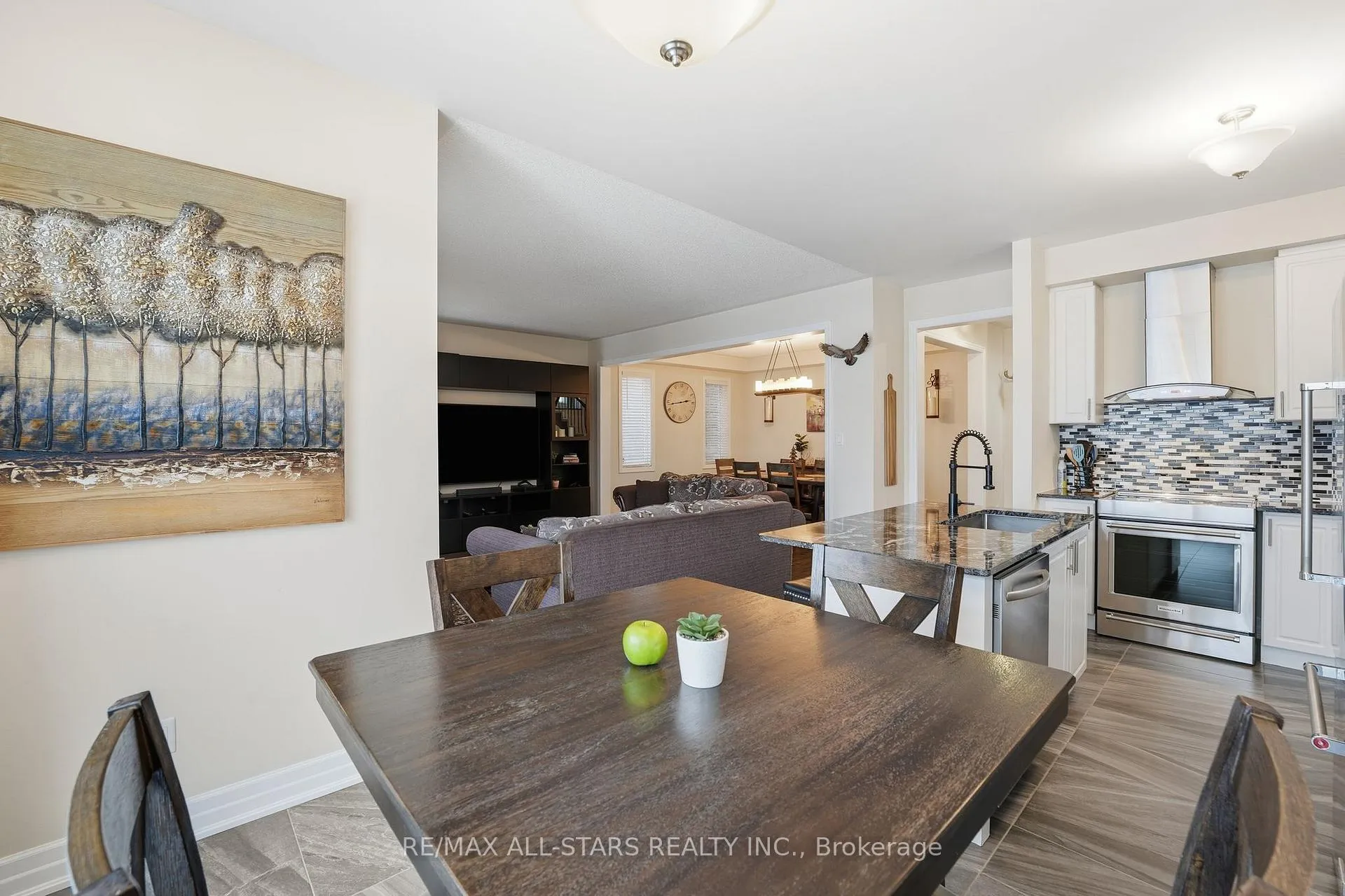 Photo 18 of 2533 Secreto Drive, Oshawa, Windfields — HOMEH