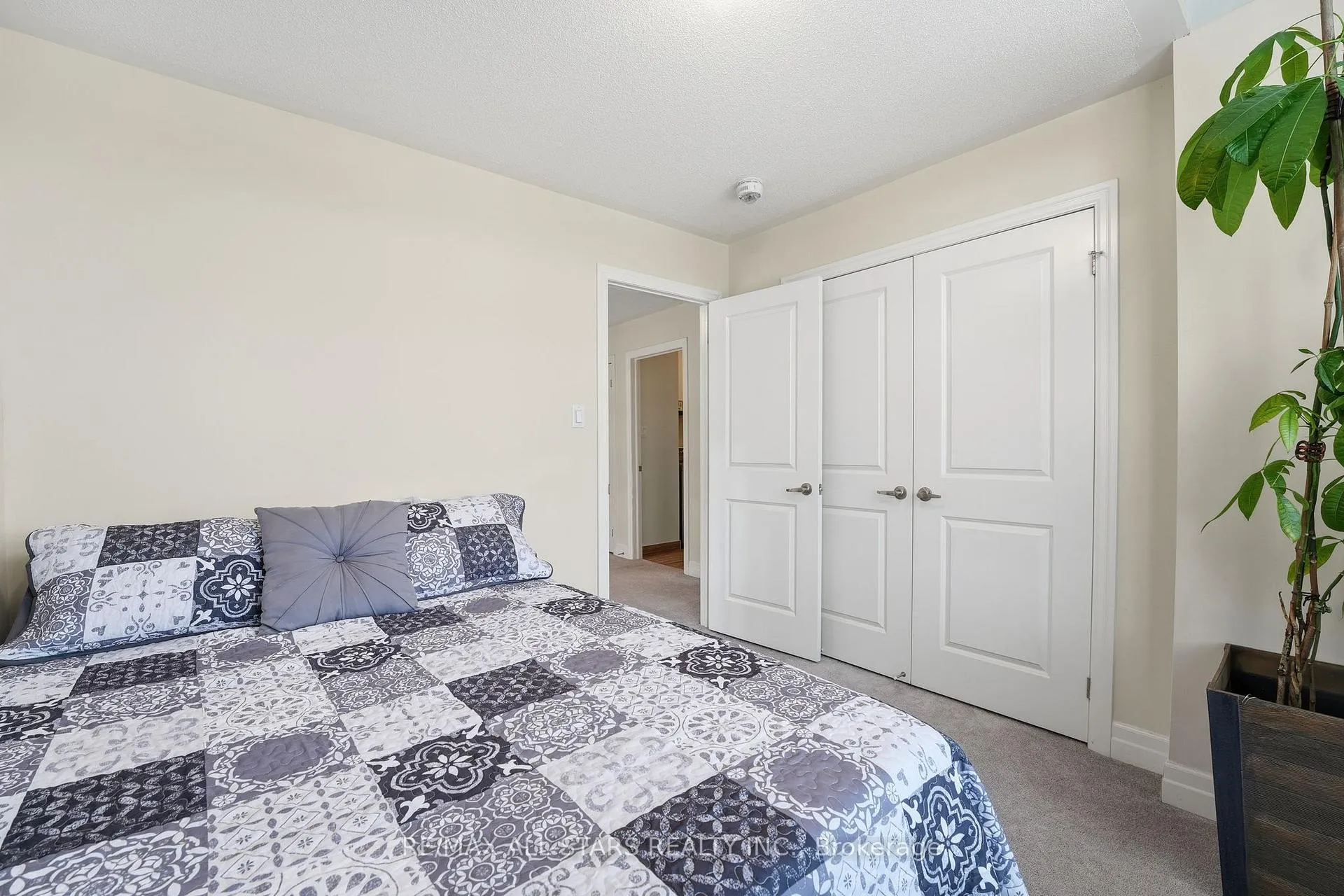 Photo 21 of 2533 Secreto Drive, Oshawa, Windfields — HOMEH