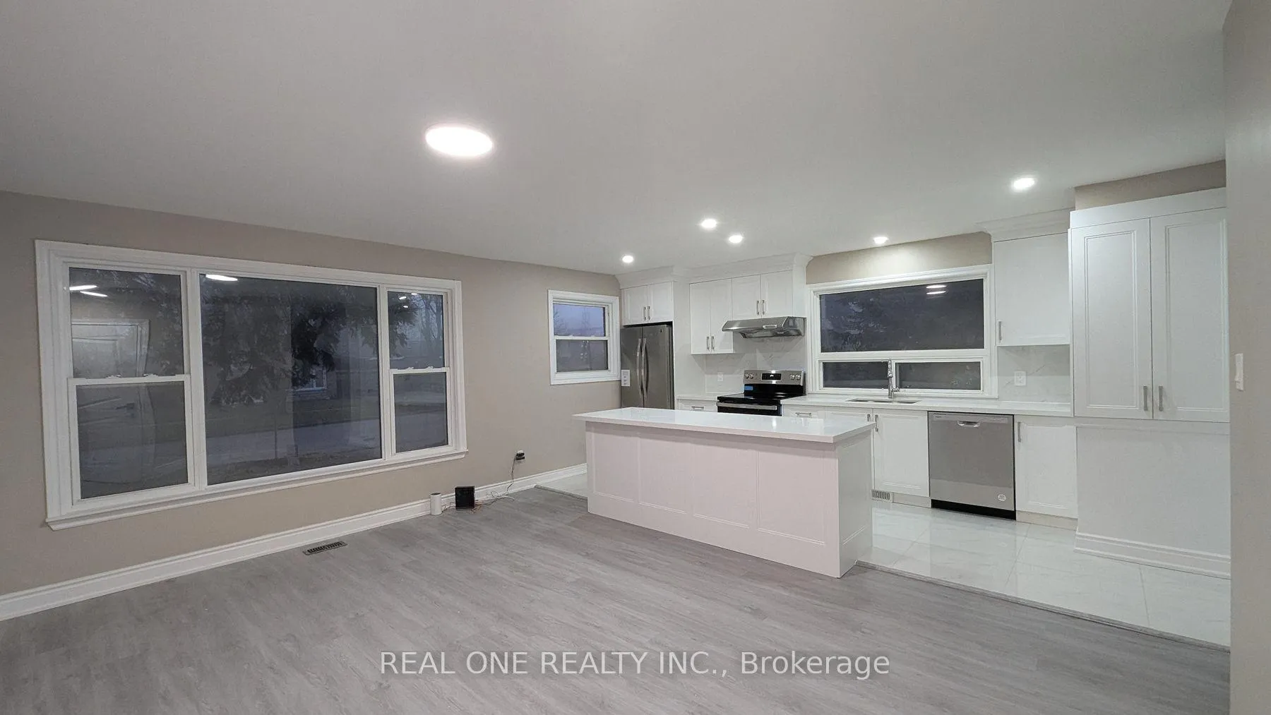Photo 2 of Unit (Main), 31 Copping Road, Scarborough, Morningside — HOMEH