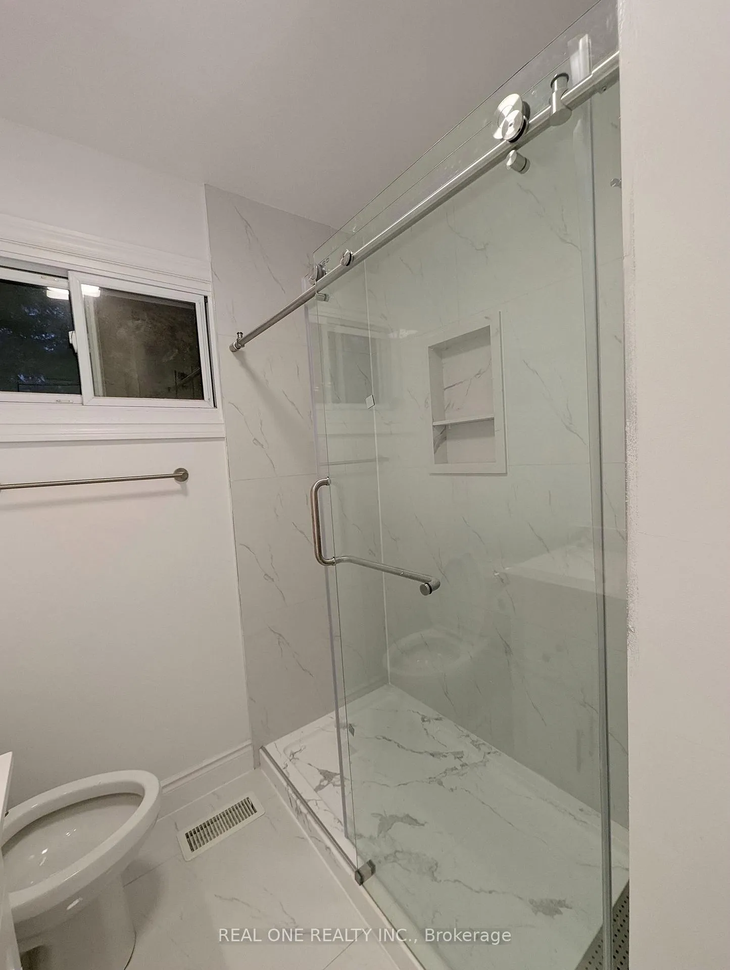 Photo 4 of Unit (Main), 31 Copping Road, Scarborough, Morningside — HOMEH