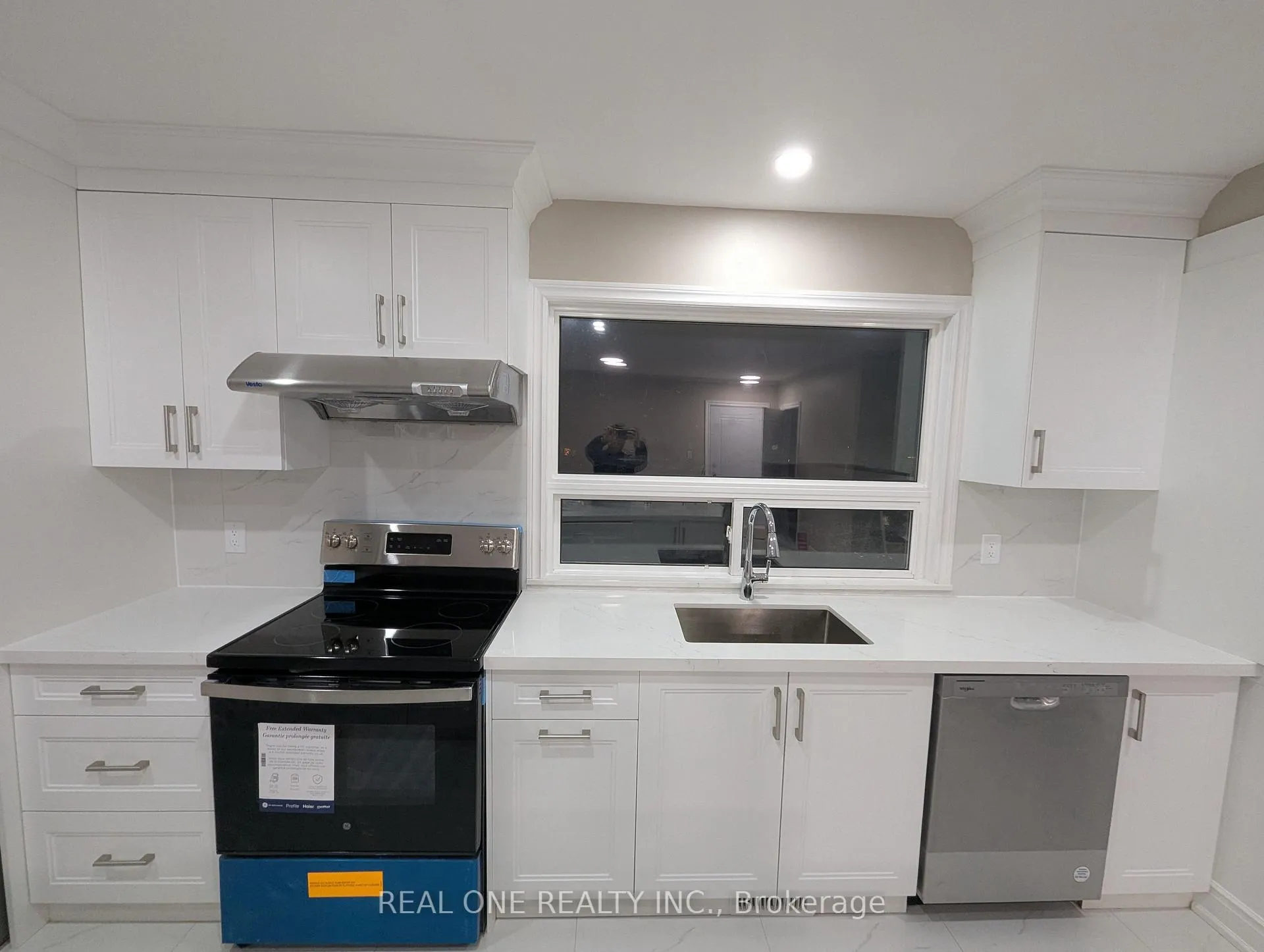 Photo 8 of Unit (Main), 31 Copping Road, Scarborough, Morningside — HOMEH