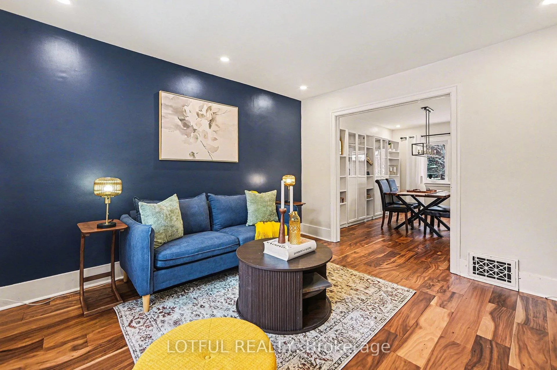 Photo 3 of 68 Vaughan Street, Ottawa, Lindenlea — HOMEH