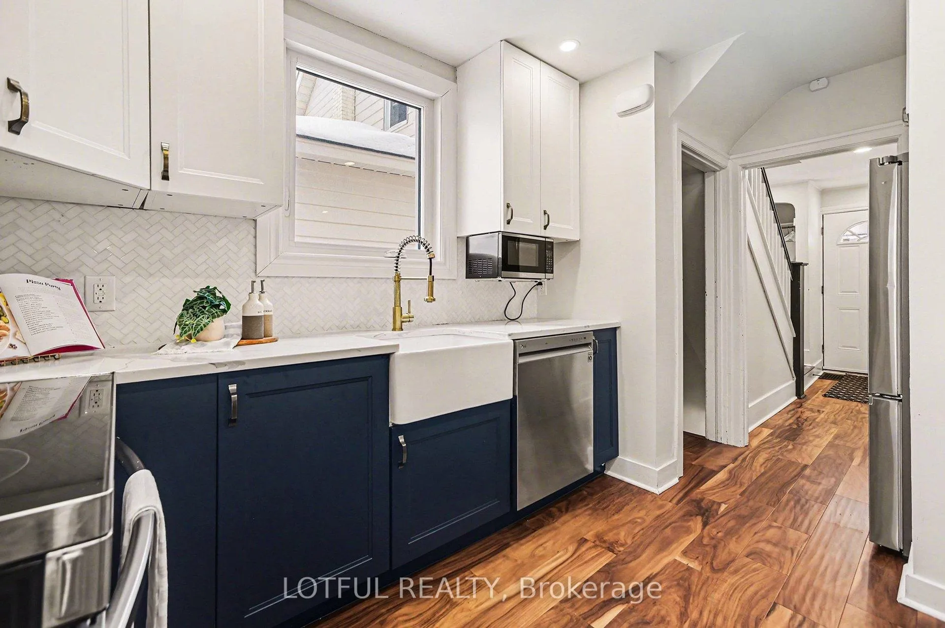 Photo 11 of 68 Vaughan Street, Ottawa, Lindenlea — HOMEH
